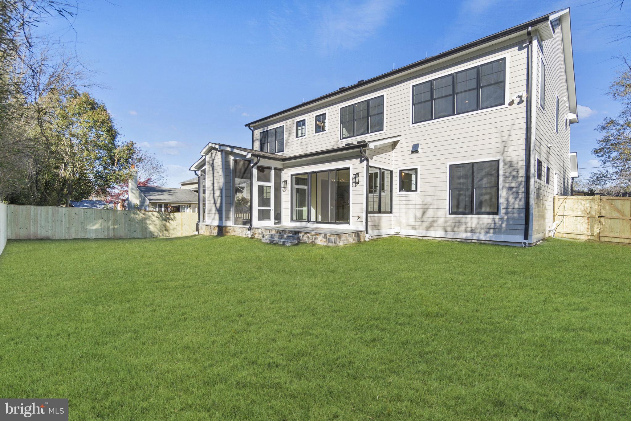 OAKWOOD KNOLLS - Residential
