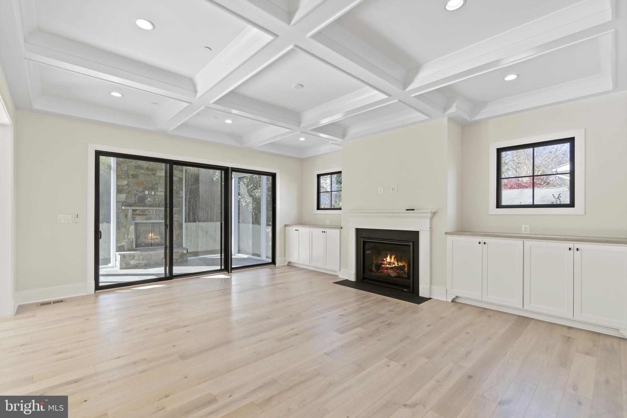 OAKWOOD KNOLLS - Residential