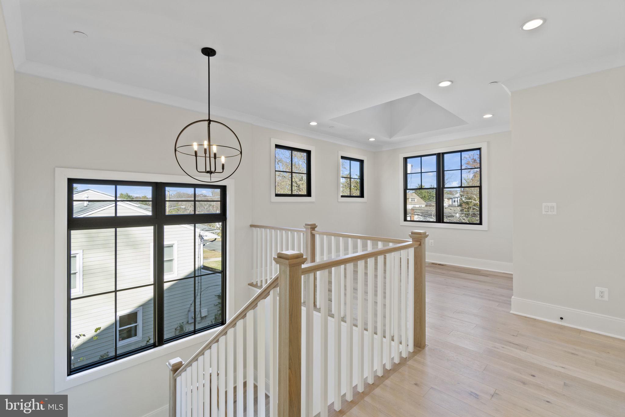 OAKWOOD KNOLLS - Residential