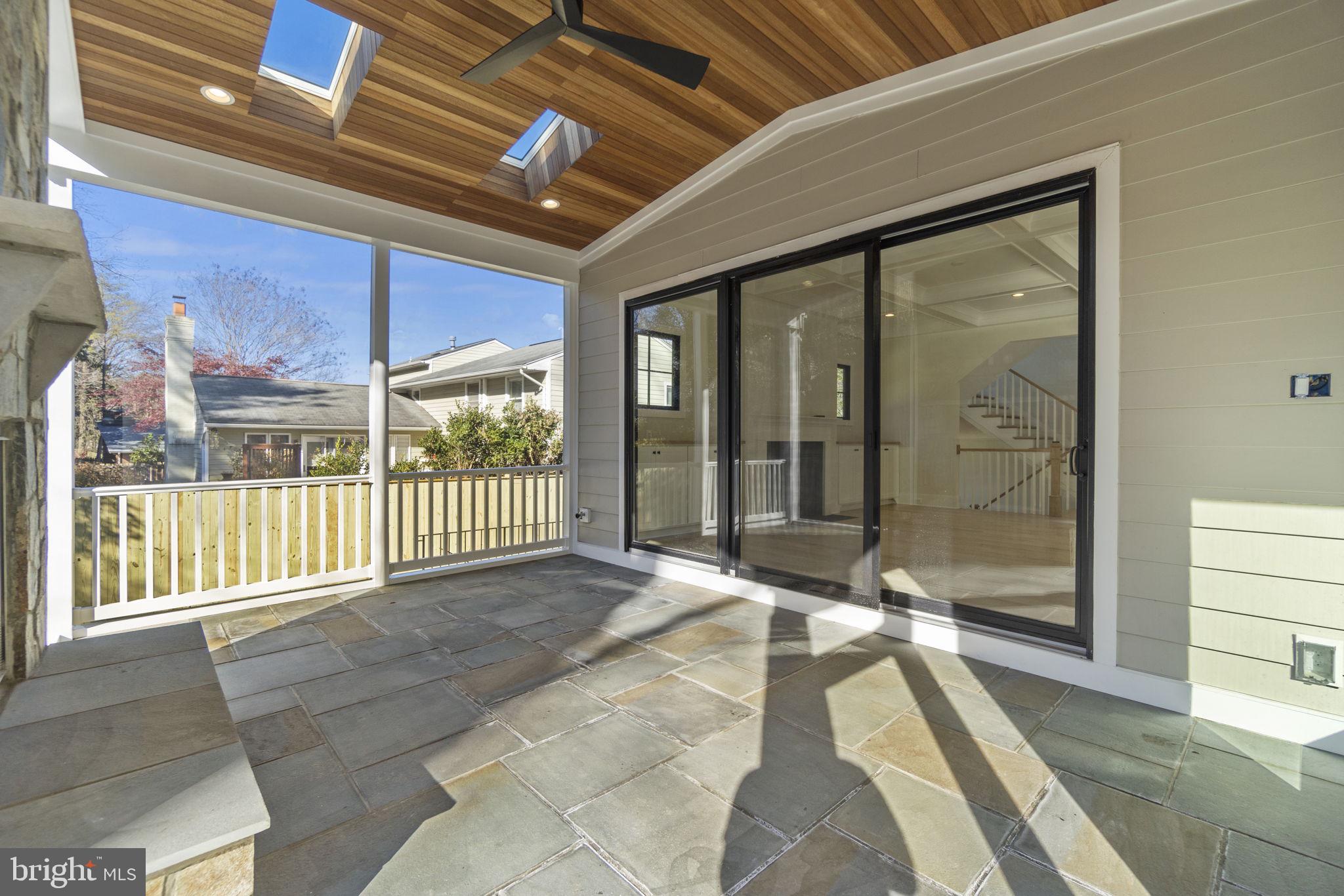 OAKWOOD KNOLLS - Residential