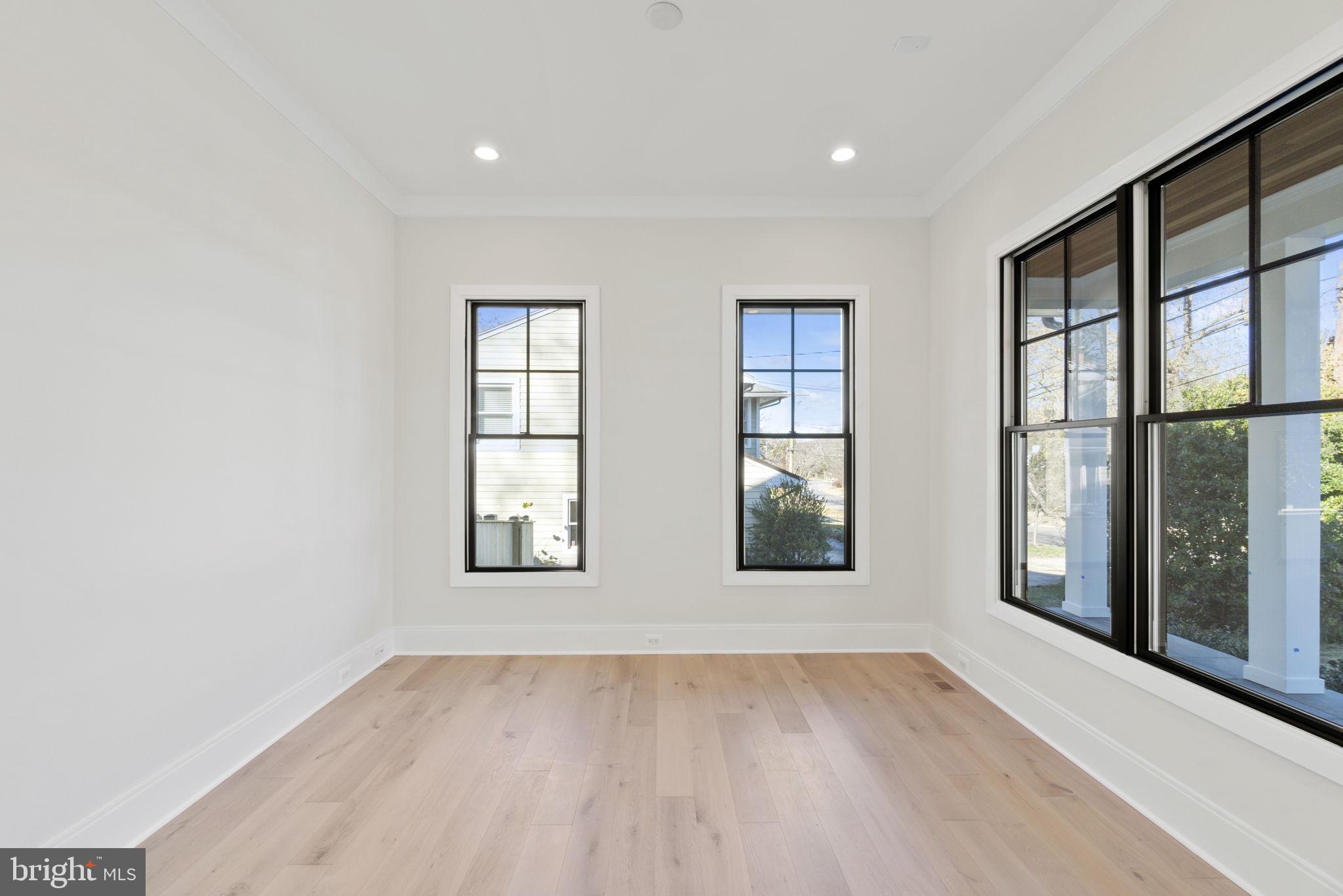 OAKWOOD KNOLLS - Residential