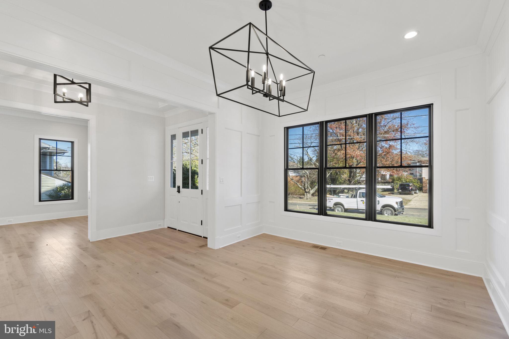 OAKWOOD KNOLLS - Residential