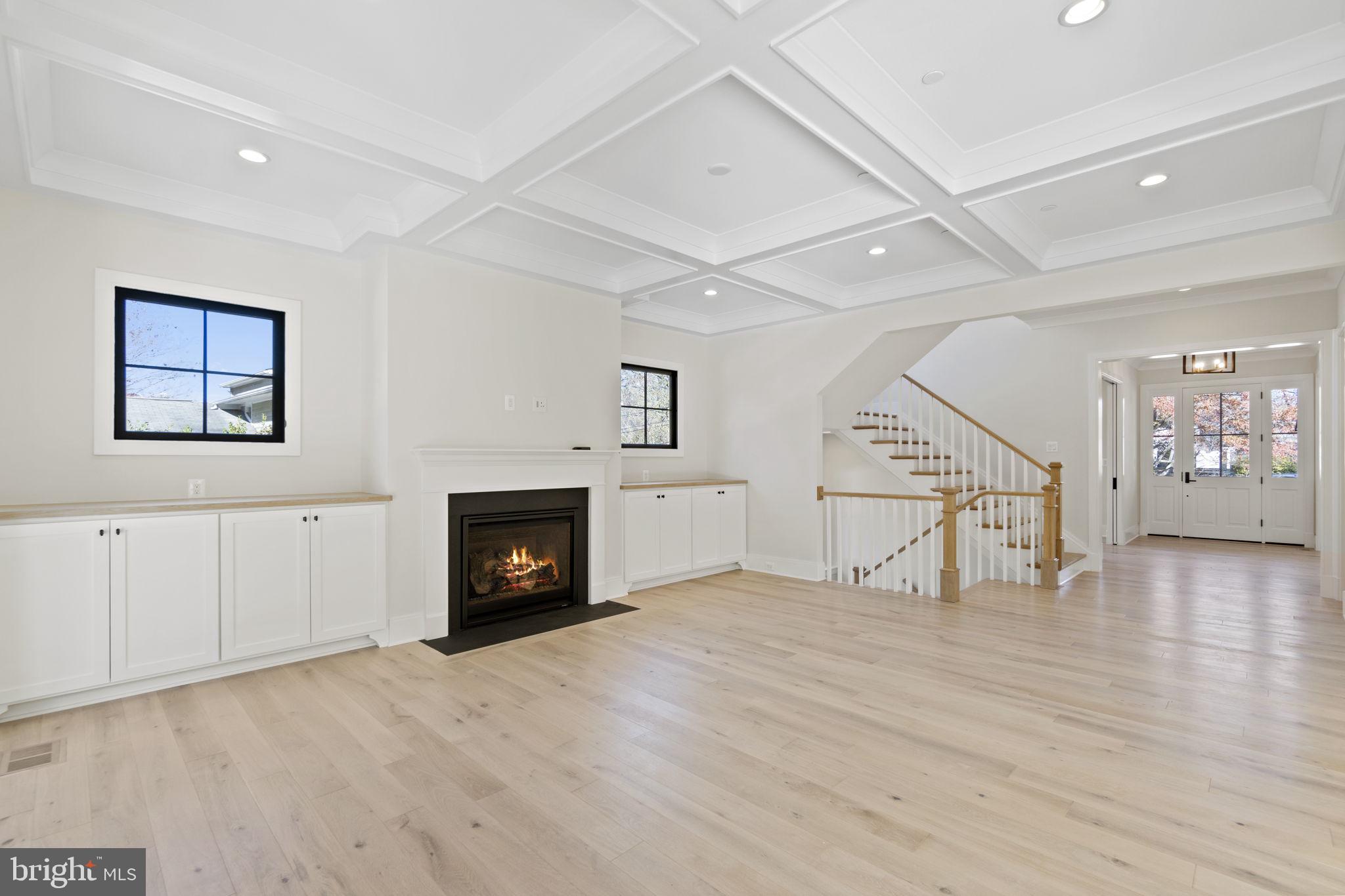 OAKWOOD KNOLLS - Residential