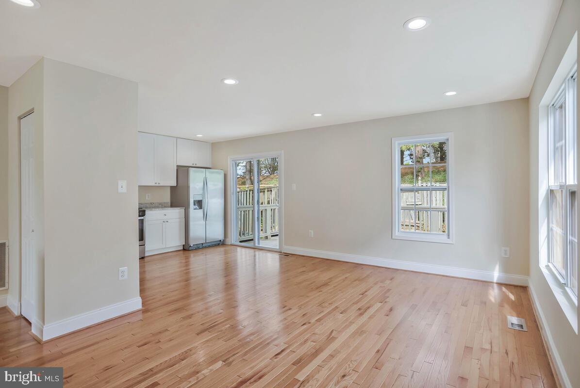 SENECA CROSSING - Residential