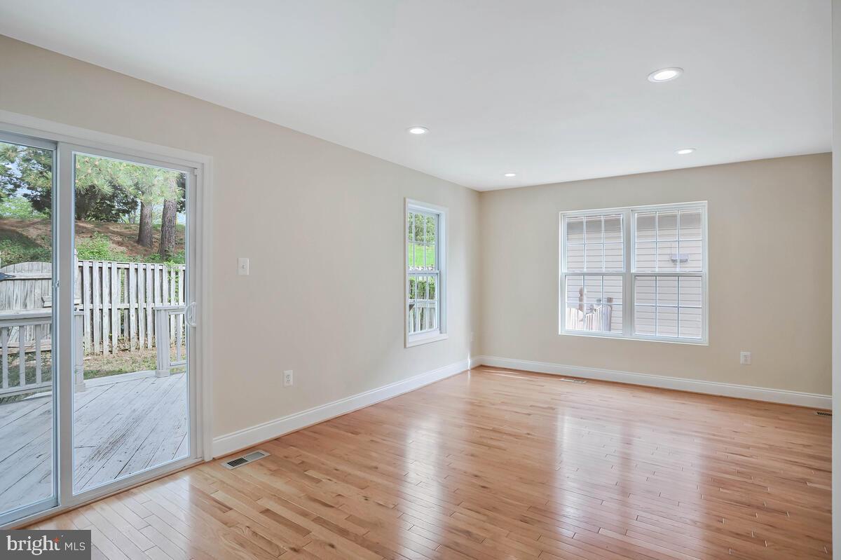 SENECA CROSSING - Residential