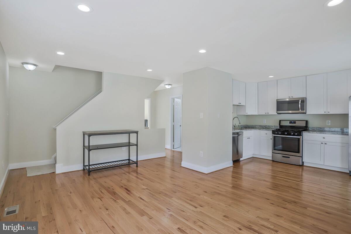 SENECA CROSSING - Residential