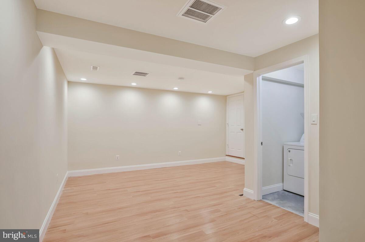 SENECA CROSSING - Residential