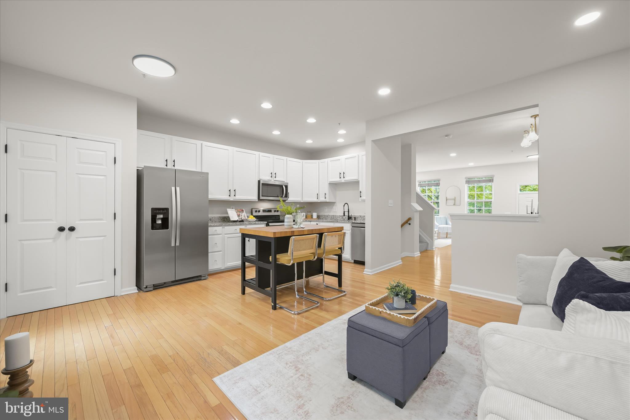 RIVER HILL - Residential
