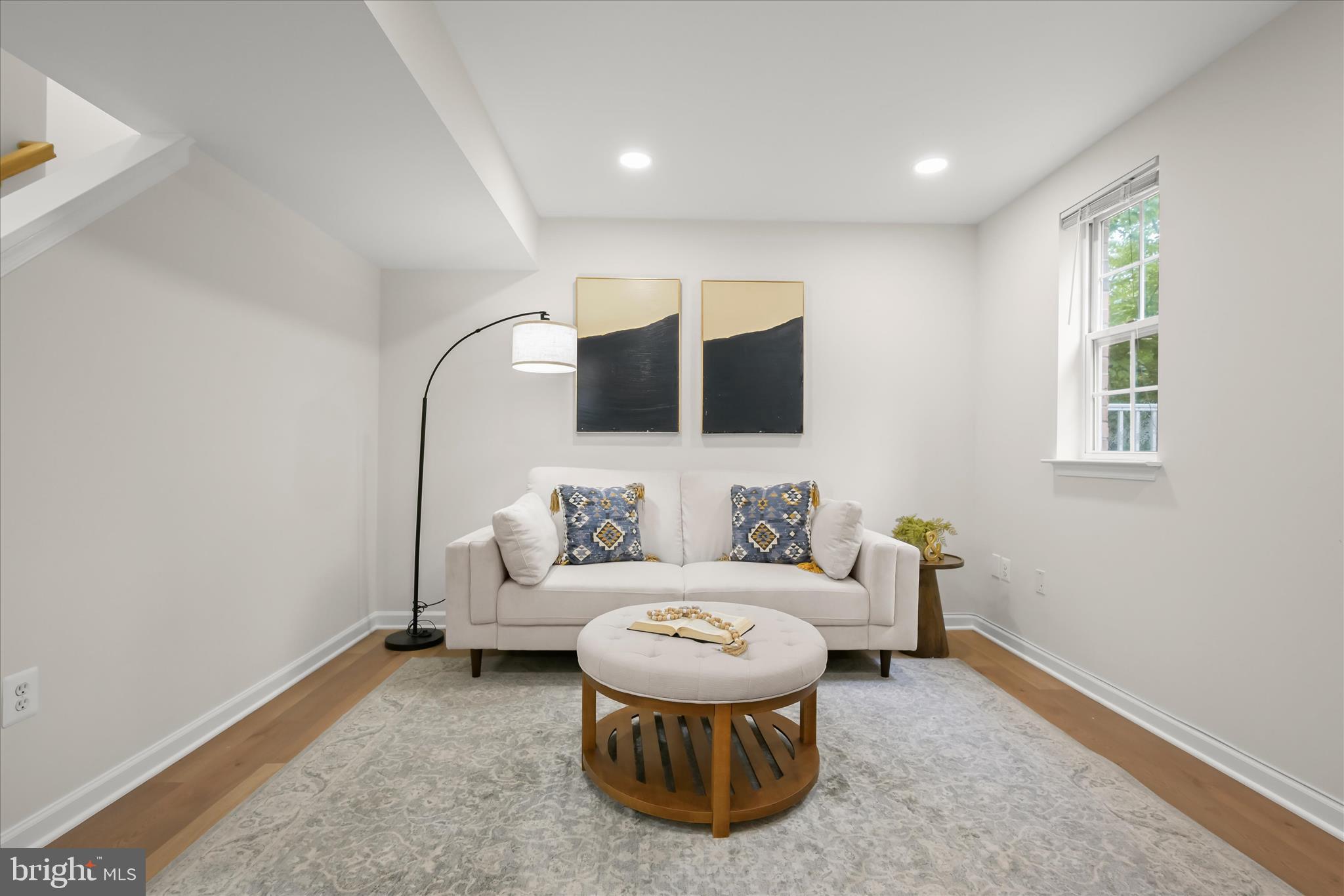 RIVER HILL - Residential