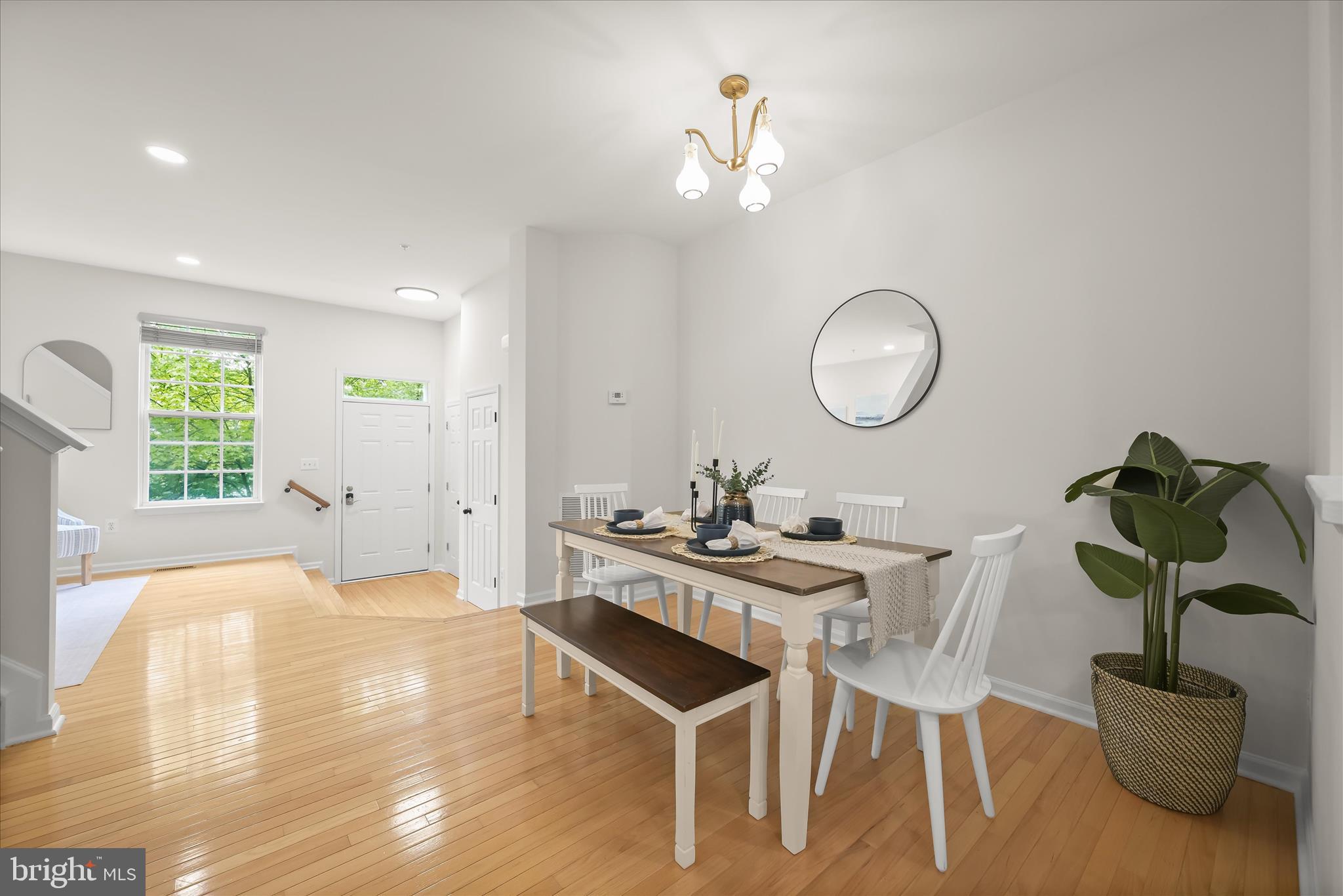 RIVER HILL - Residential