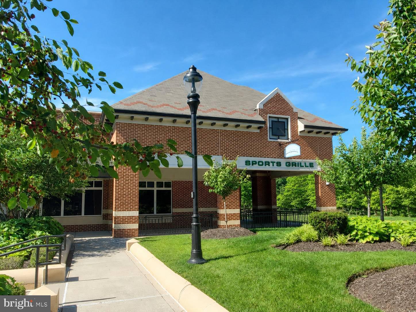 RIVER HILL - Residential
