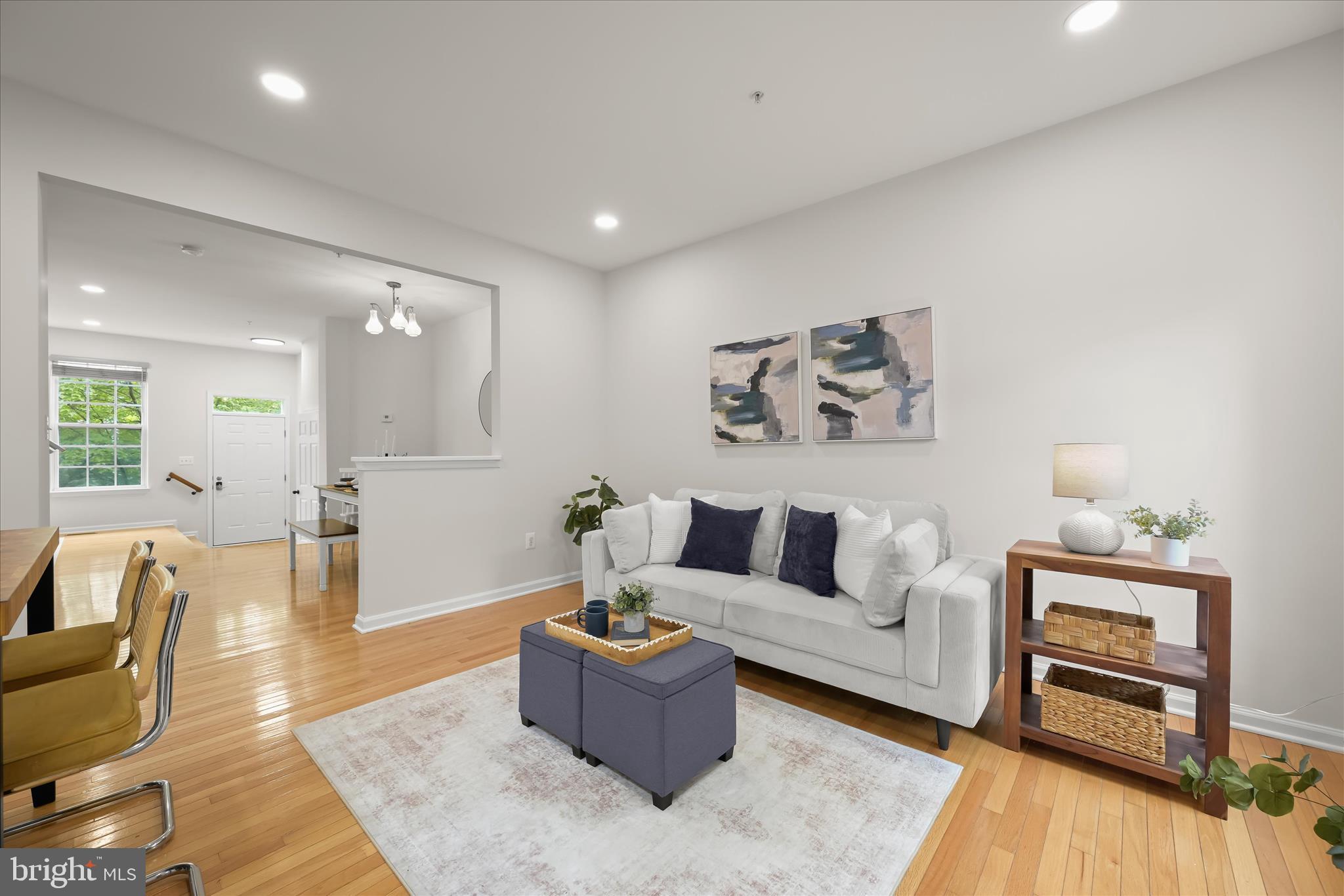 RIVER HILL - Residential