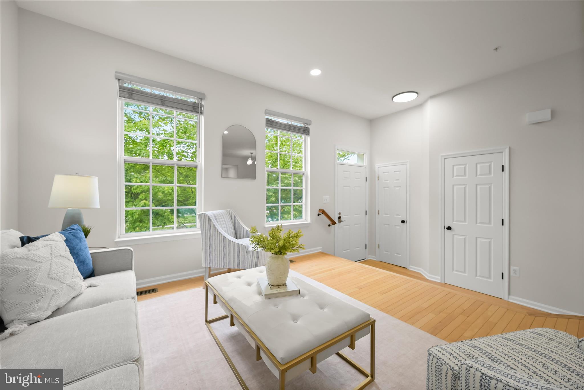 RIVER HILL - Residential