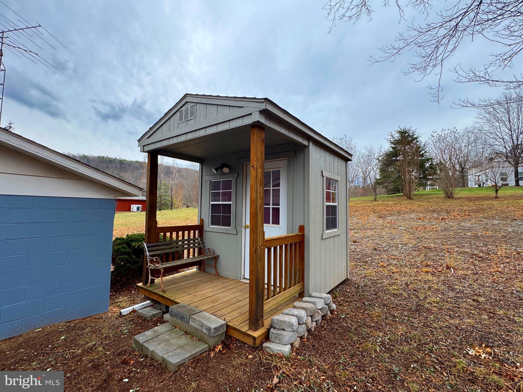 ELK HORN - Residential