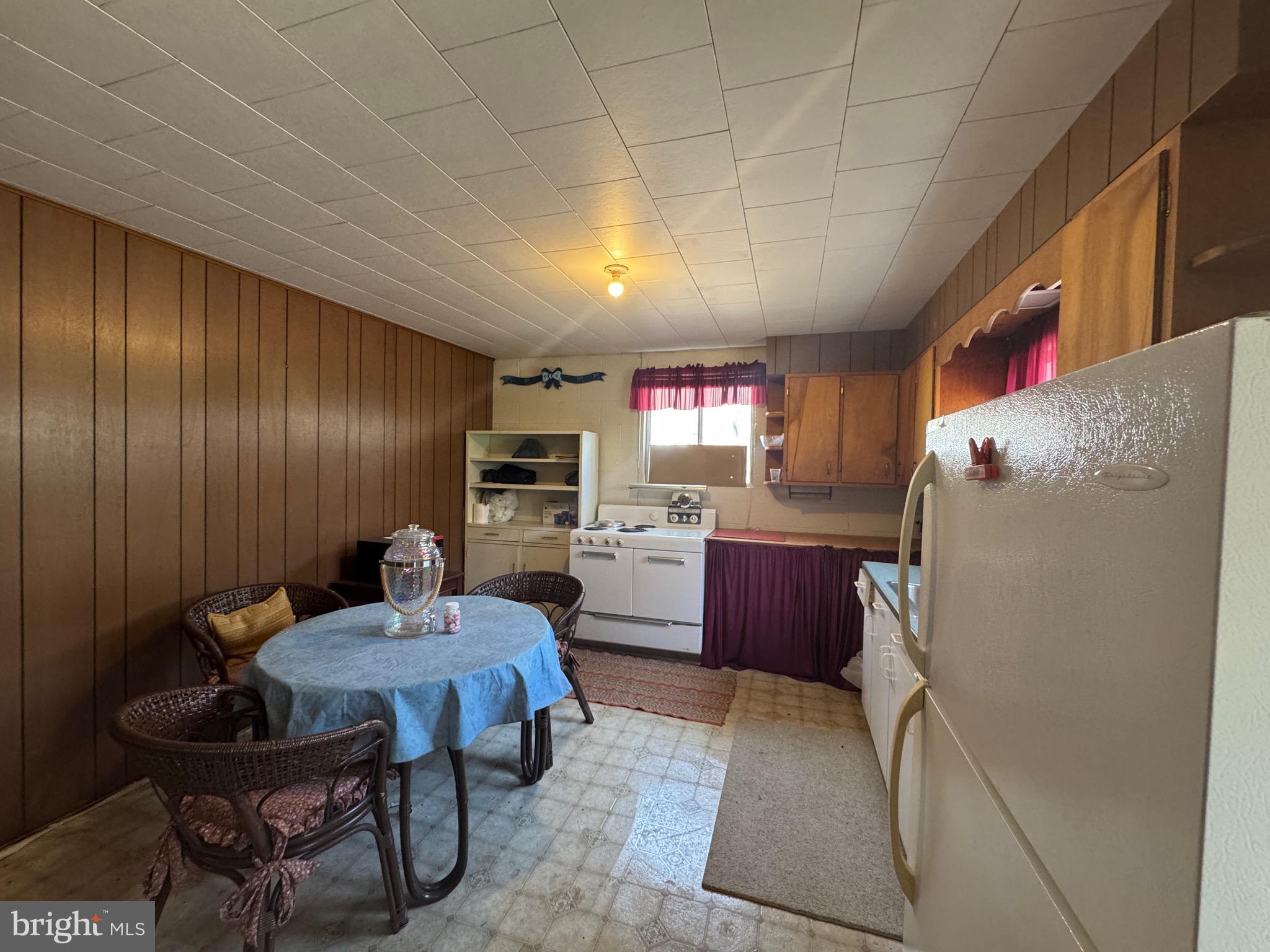 ELK HORN - Residential