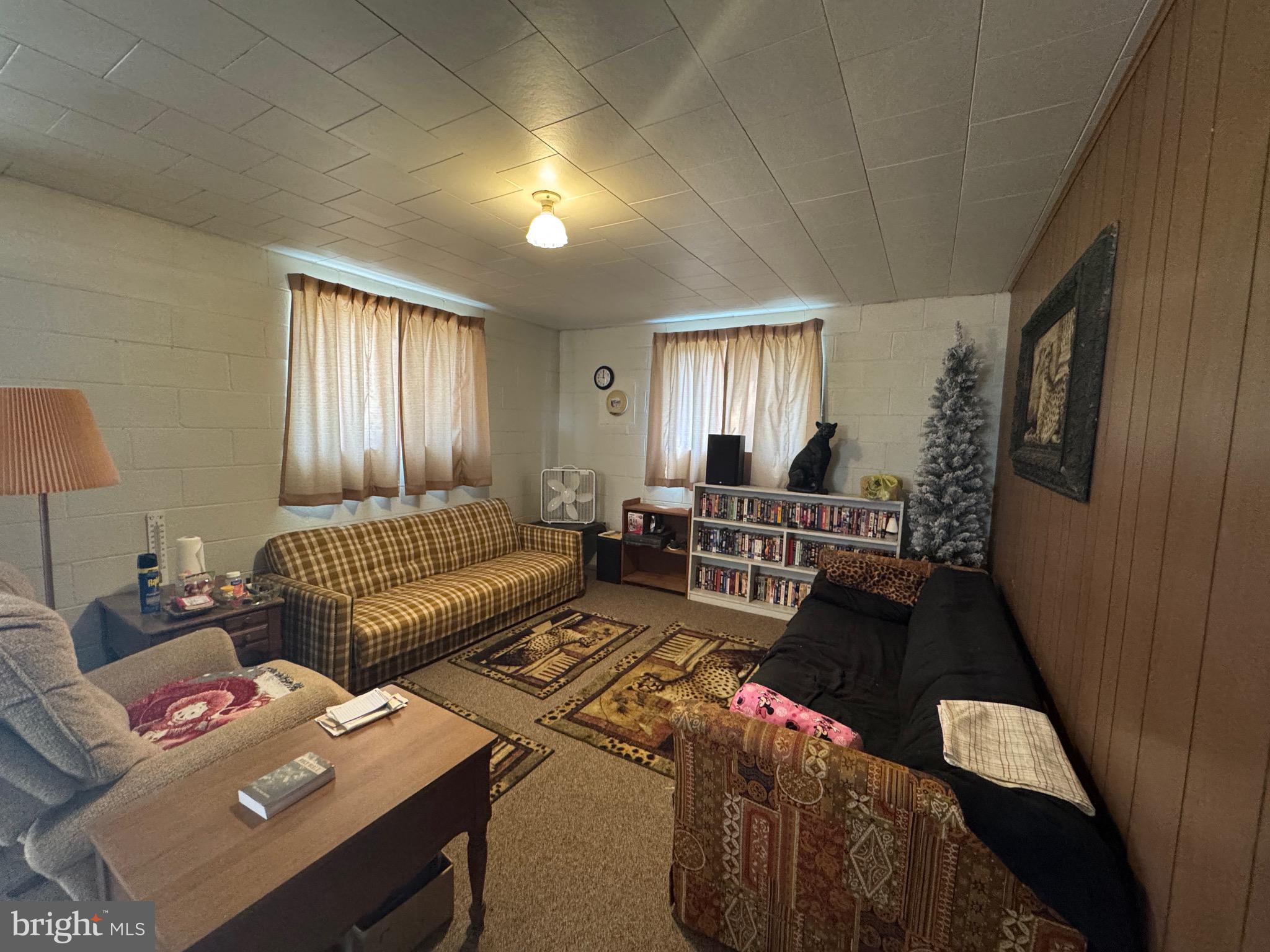 ELK HORN - Residential