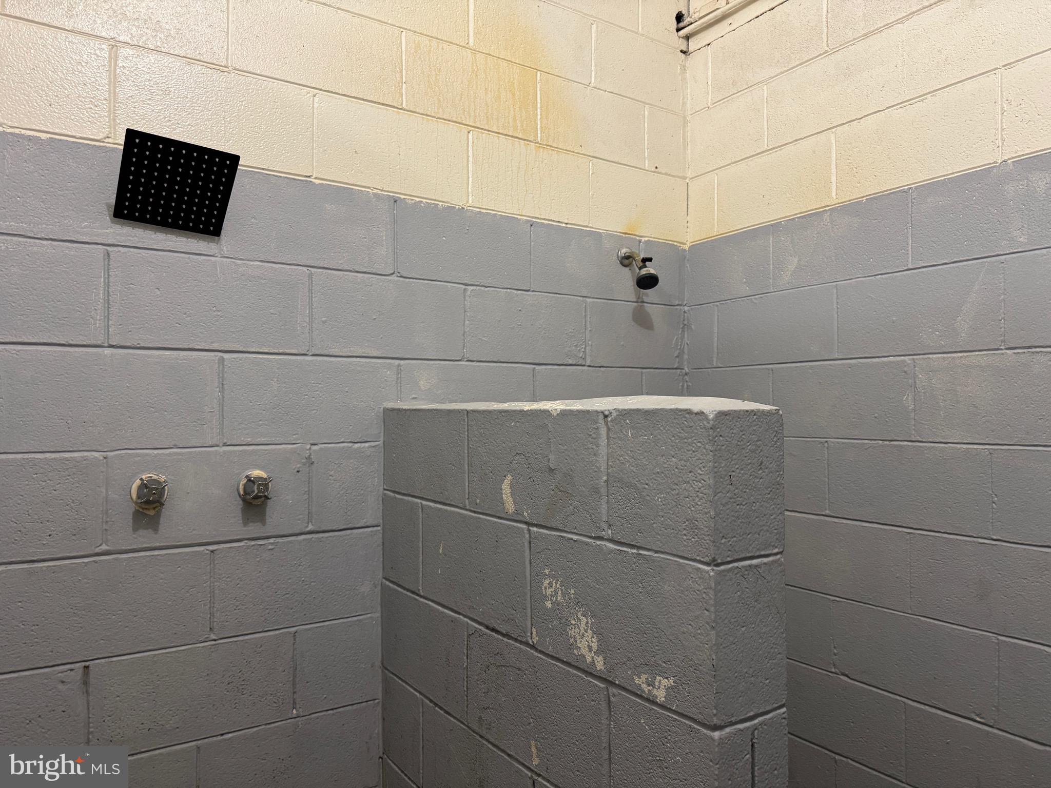 ELK HORN - Residential