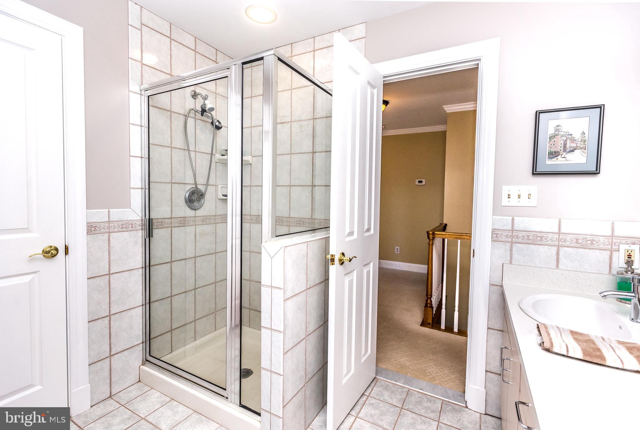 LUTHERVILLE - Residential