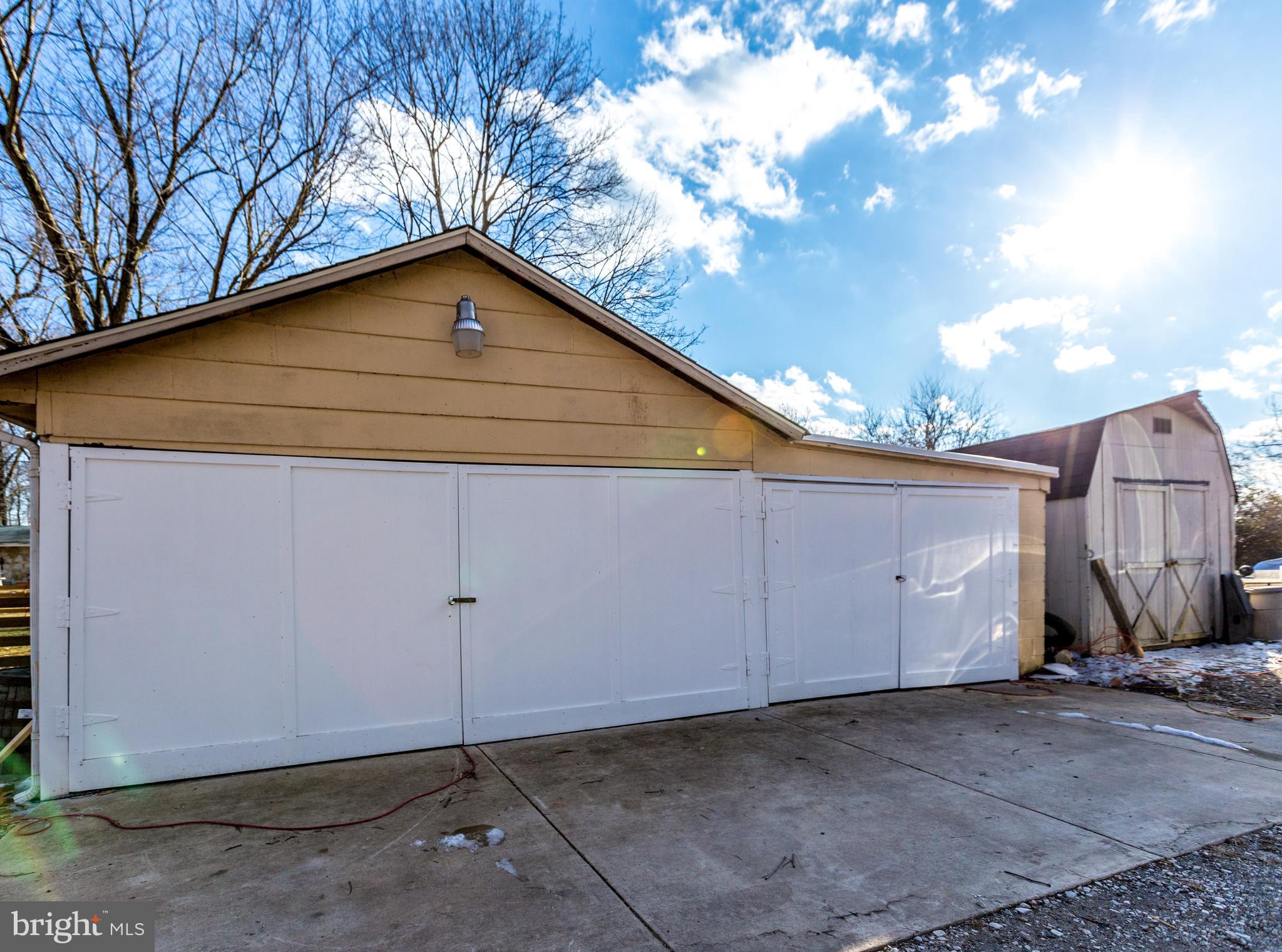 LUTHERVILLE - Residential