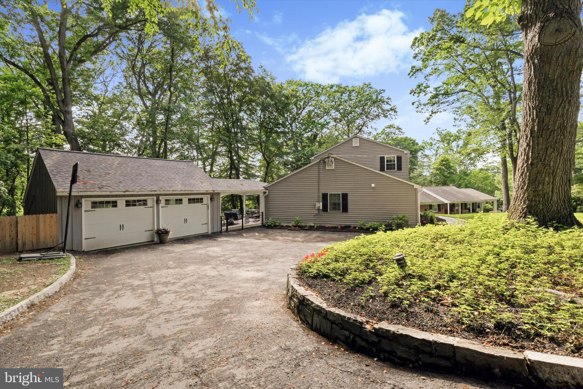 758 N VALLEY FORGE ROAD
