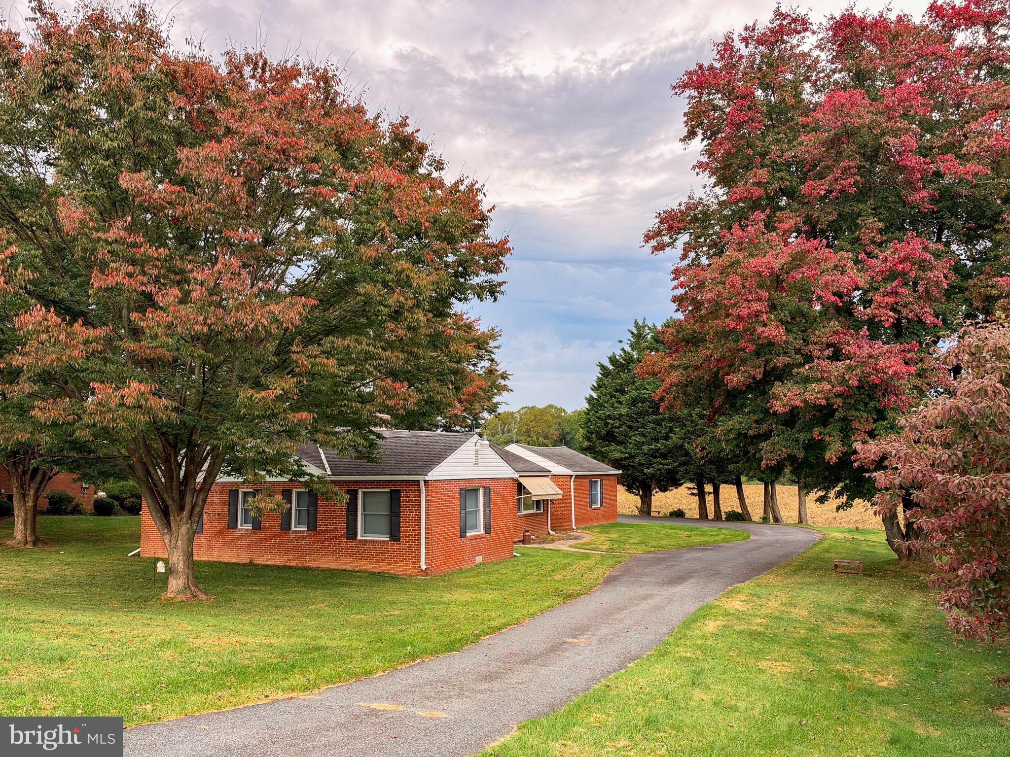 1724 JARRETTSVILLE ROAD