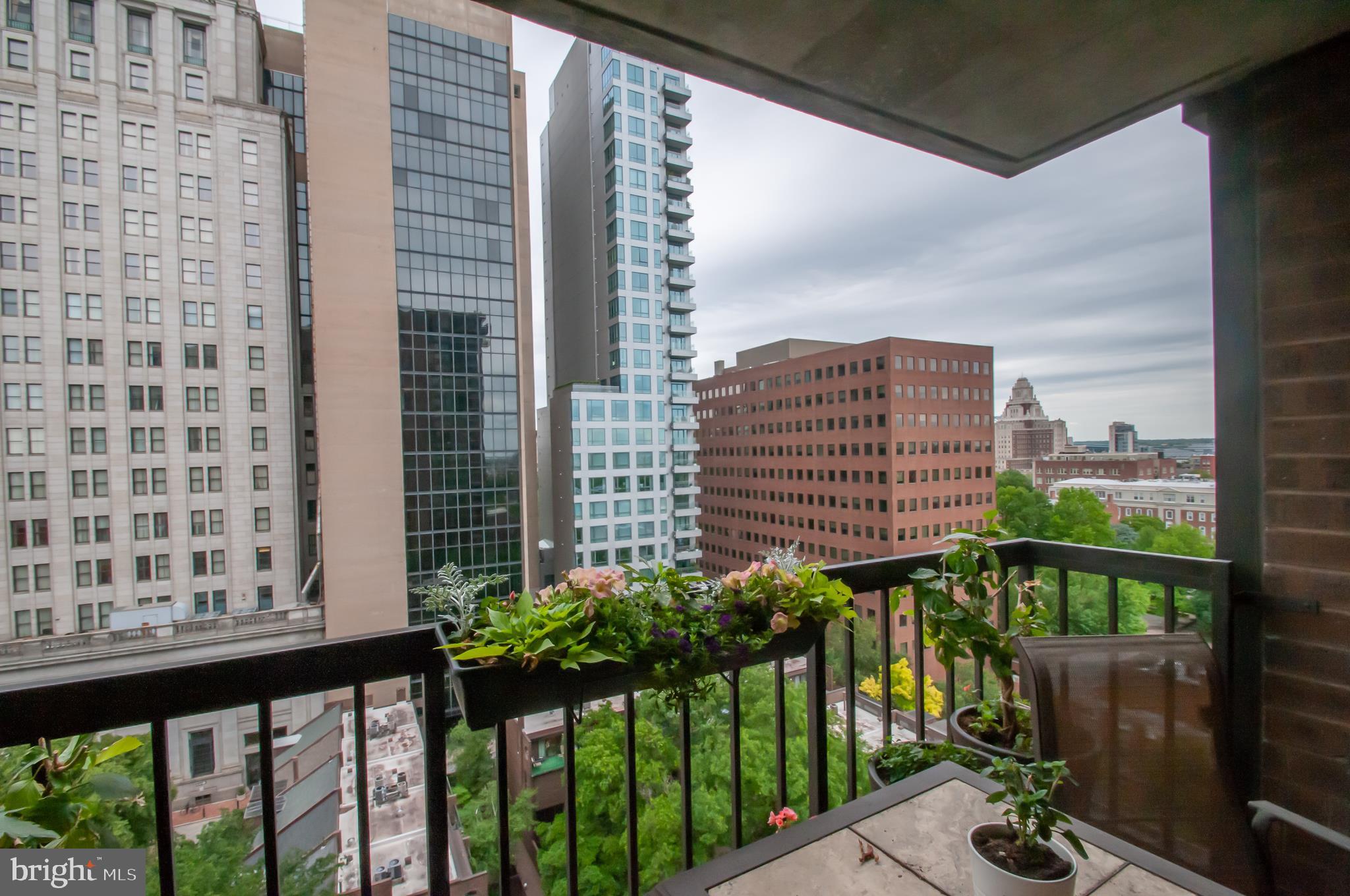 WASHINGTON SQ - Residential Lease