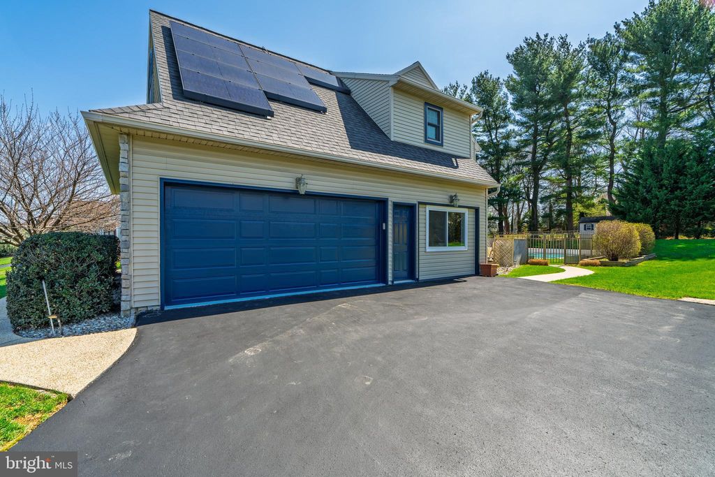 Photo of 318 Portland Place, LITITZ, PA 17543 (MLS # PALA2066694)