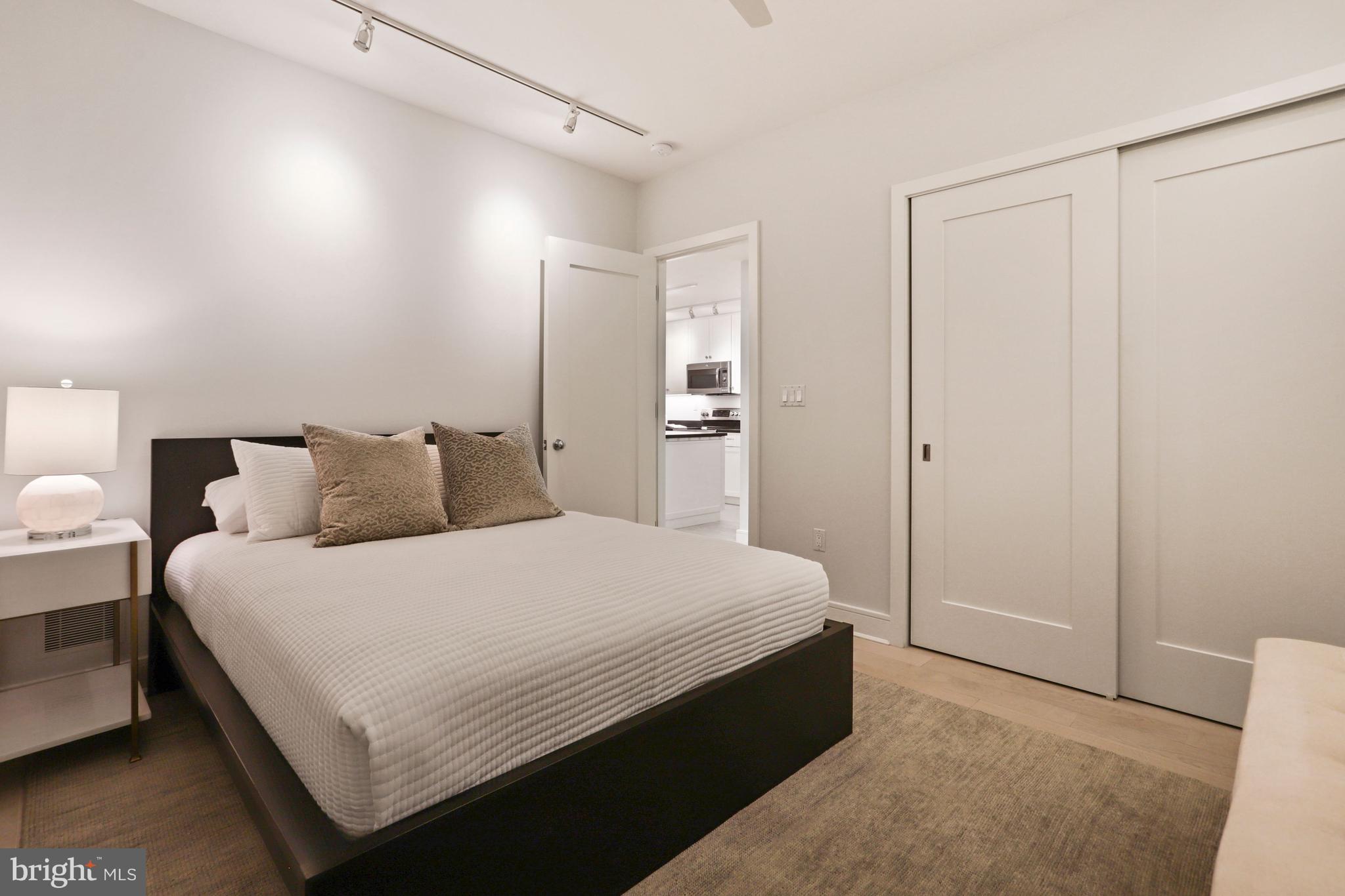 LOGAN CIRCLE - Residential