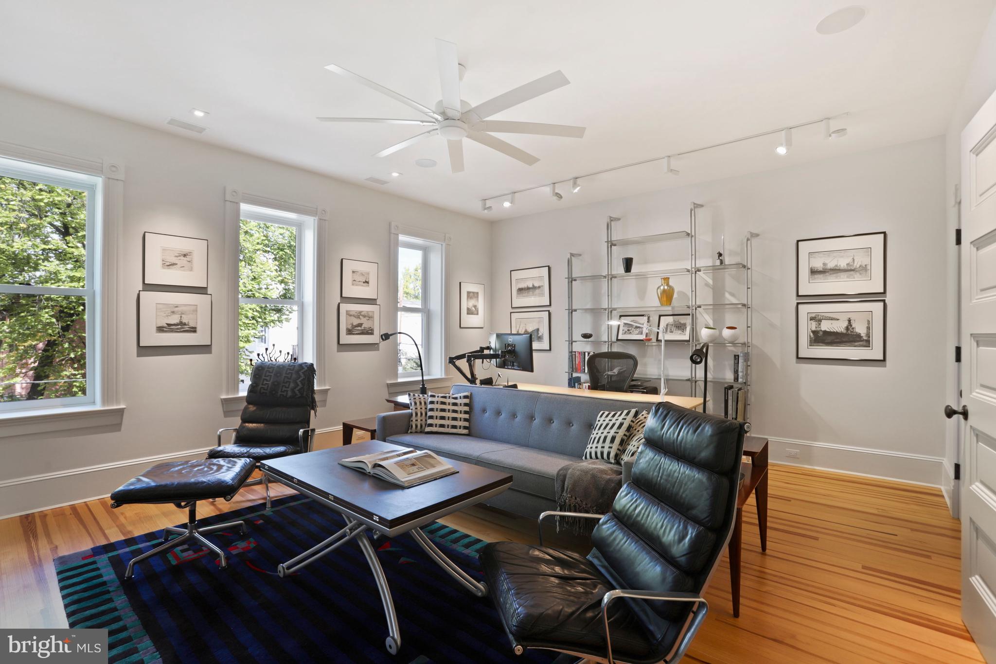 LOGAN CIRCLE - Residential
