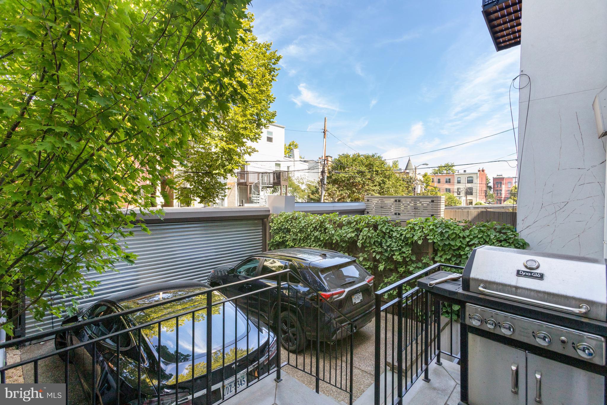 LOGAN CIRCLE - Residential
