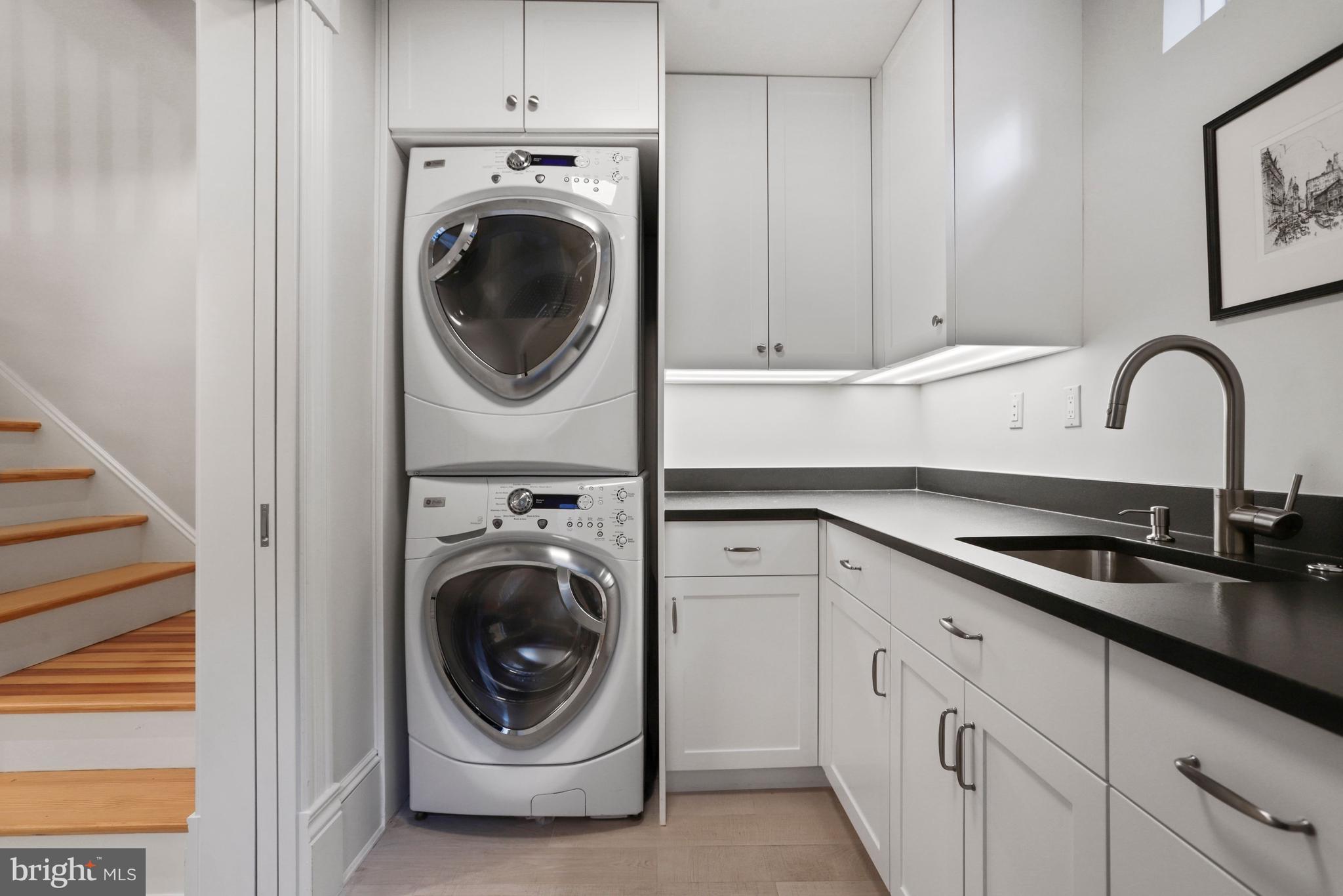 LOGAN CIRCLE - Residential