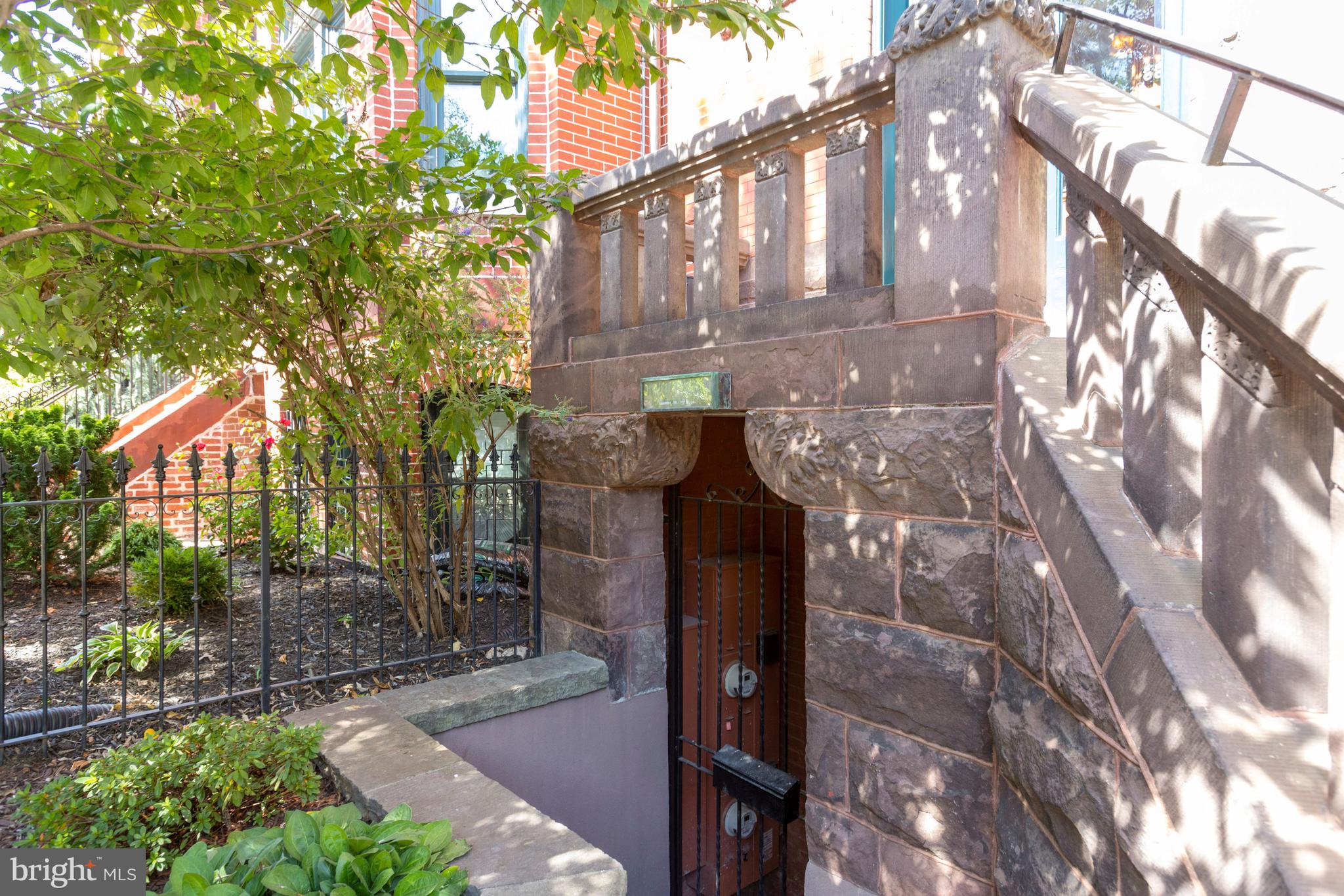 LOGAN CIRCLE - Residential