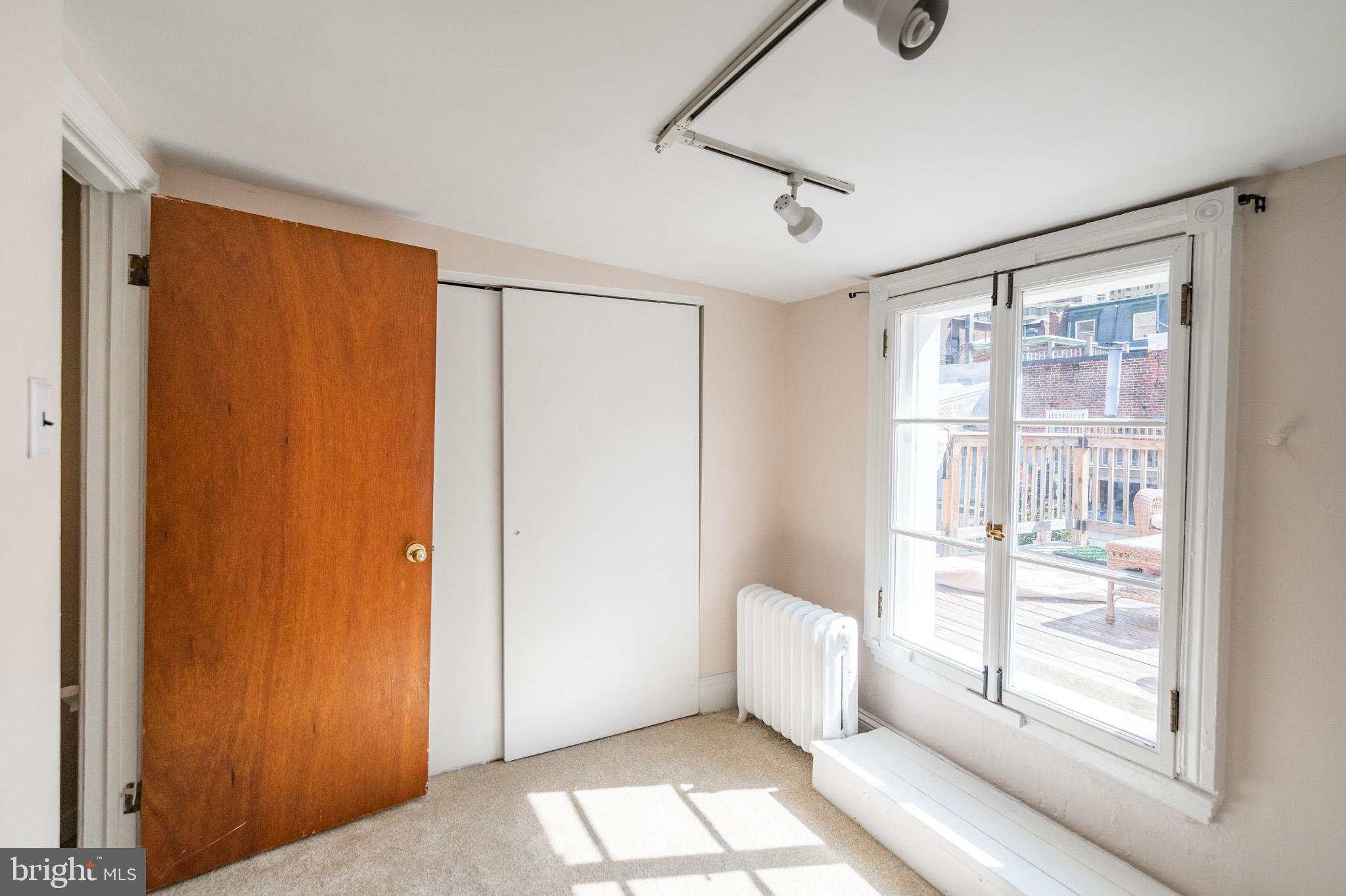 RITTENHOUSE SQUARE - Residential Lease