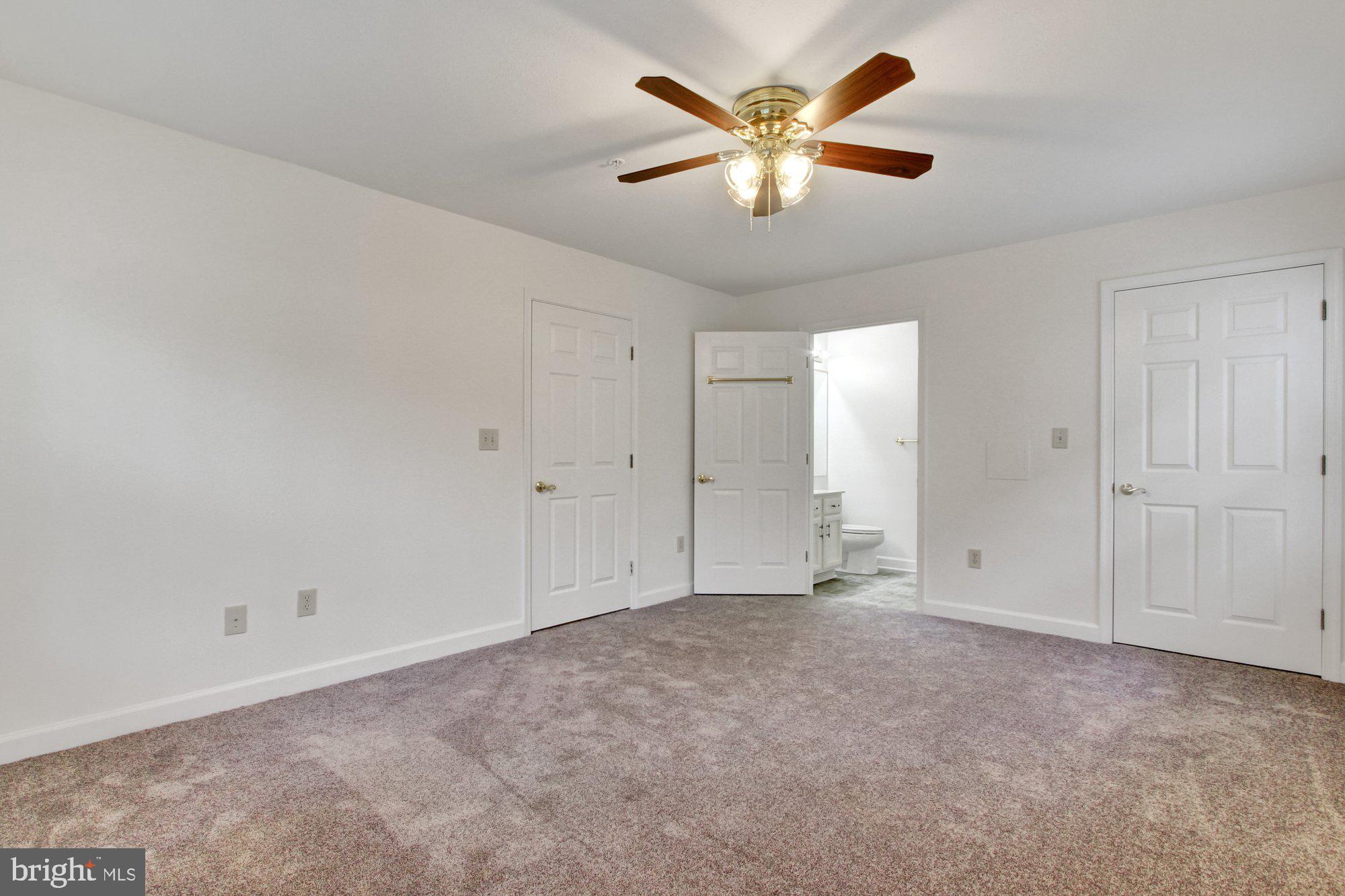 ENGLISH COUNTRY MANOR - Residential