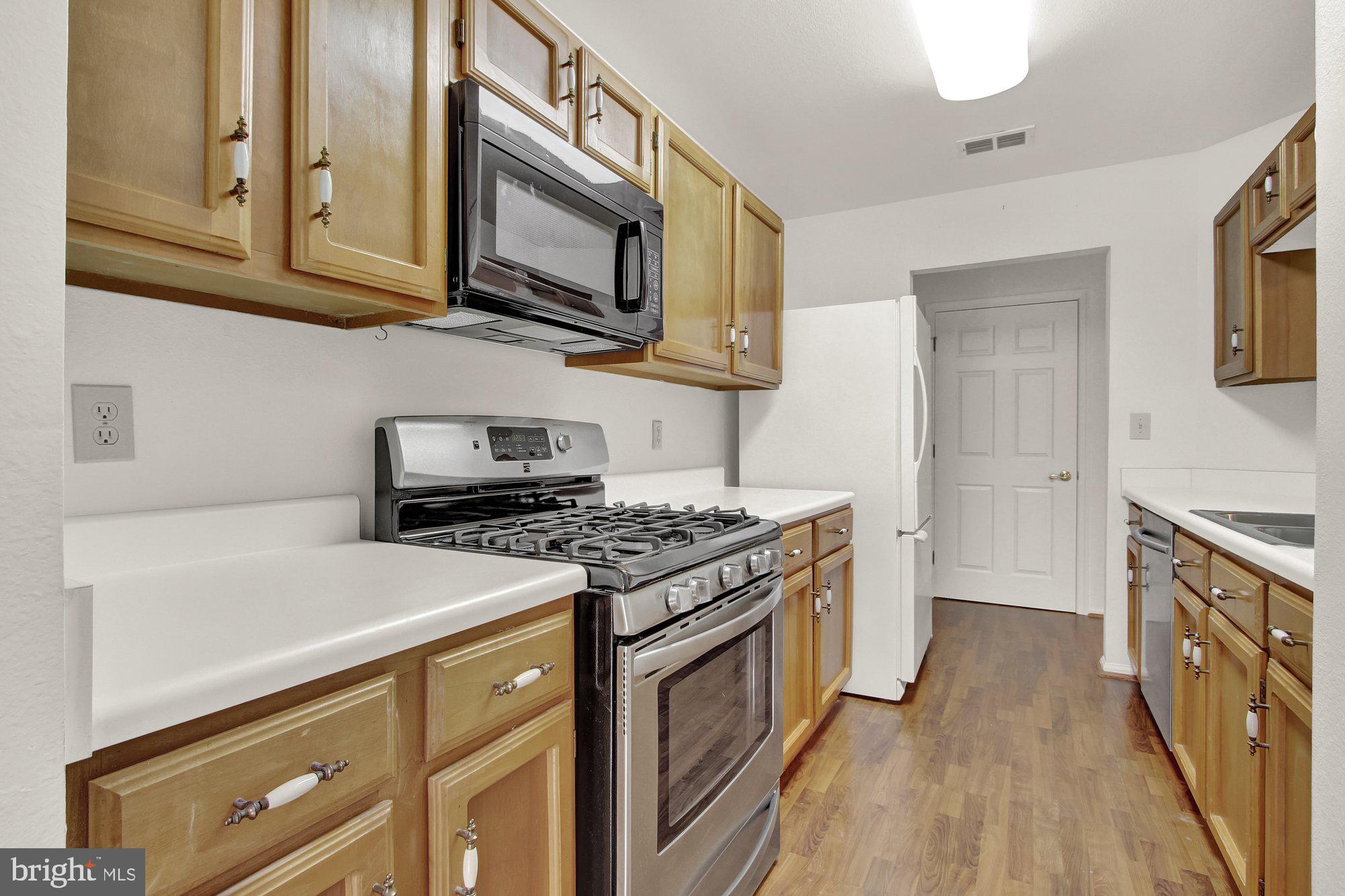 ENGLISH COUNTRY MANOR - Residential