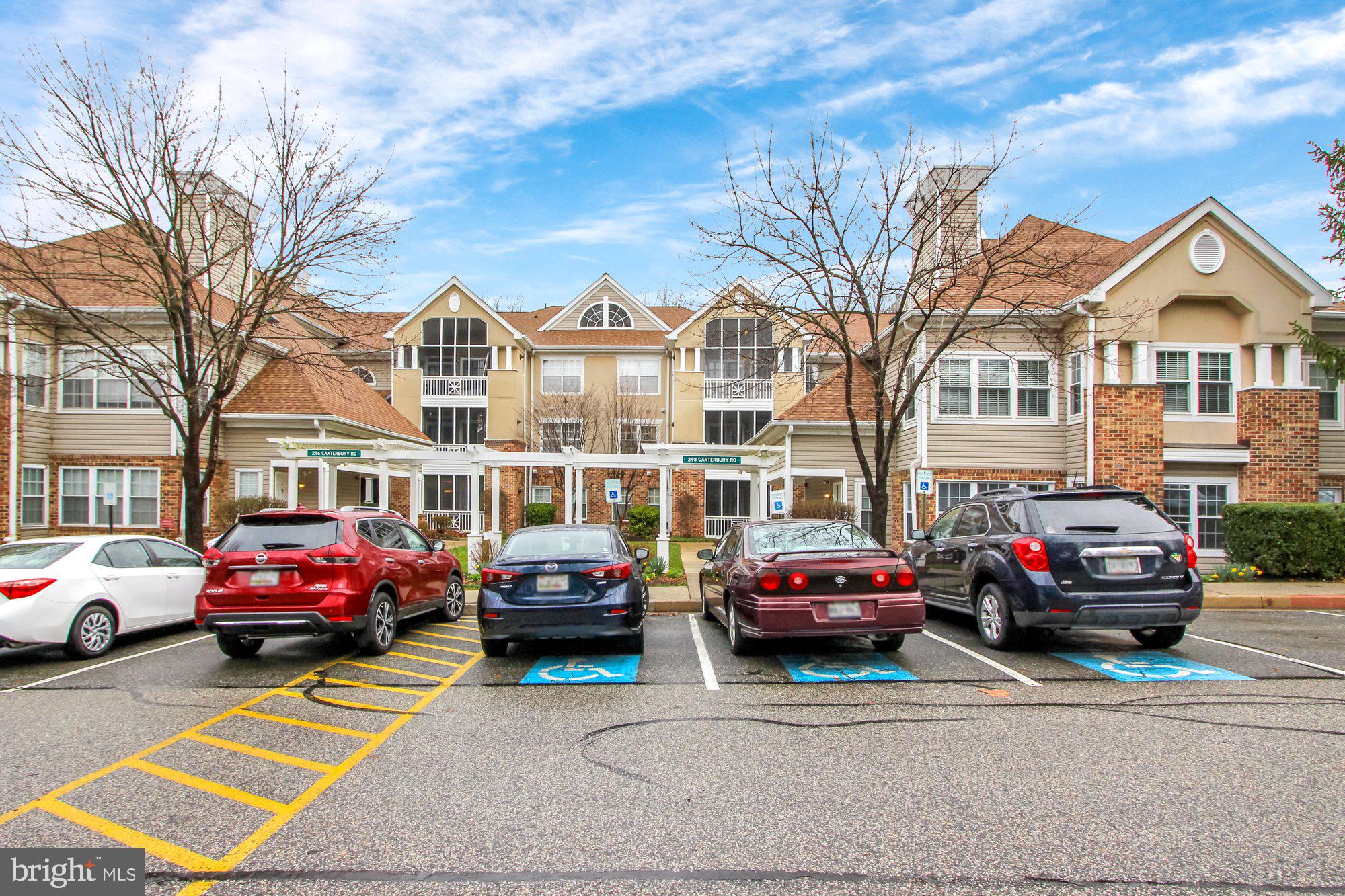 ENGLISH COUNTRY MANOR - Residential