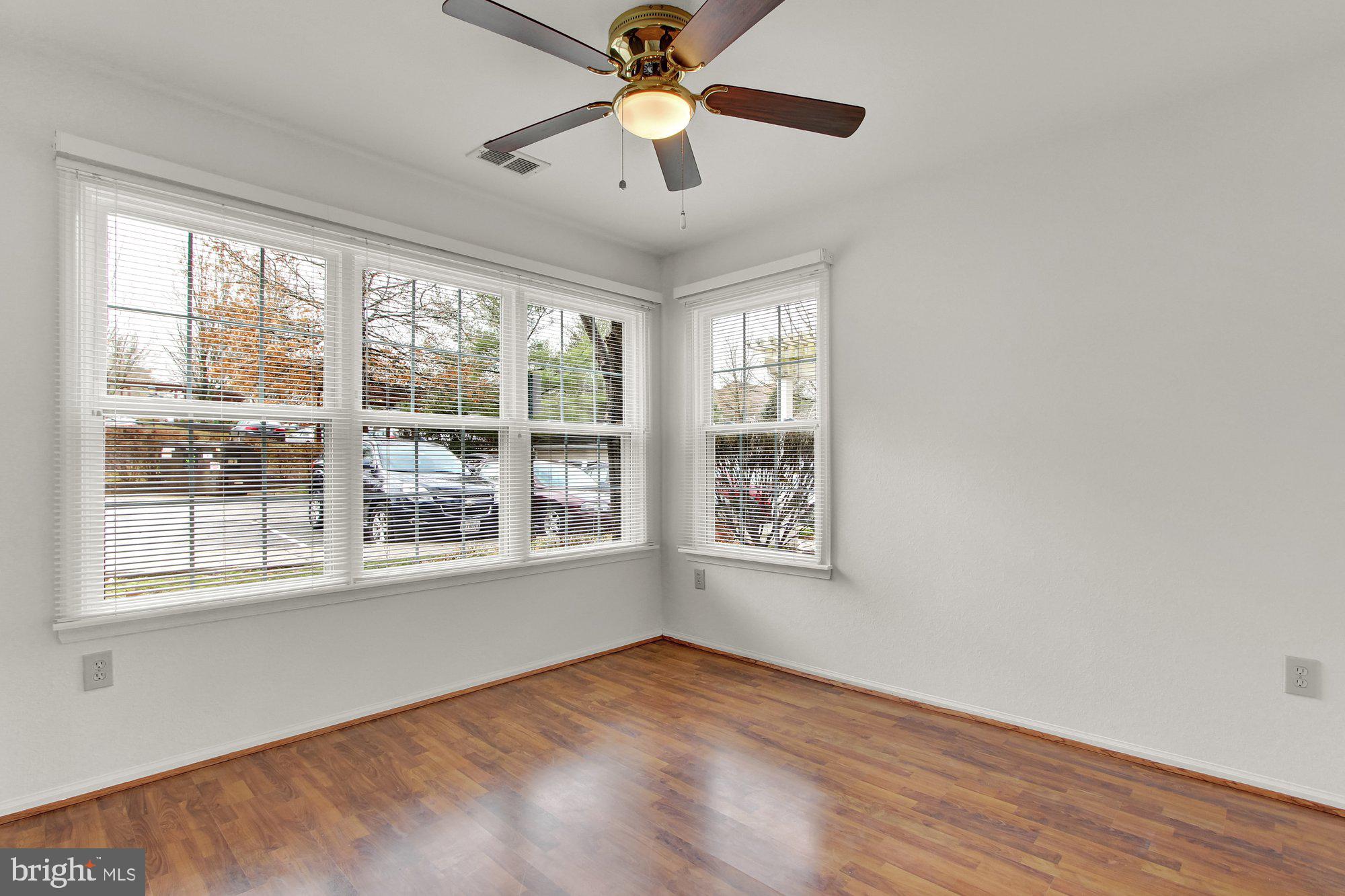 ENGLISH COUNTRY MANOR - Residential