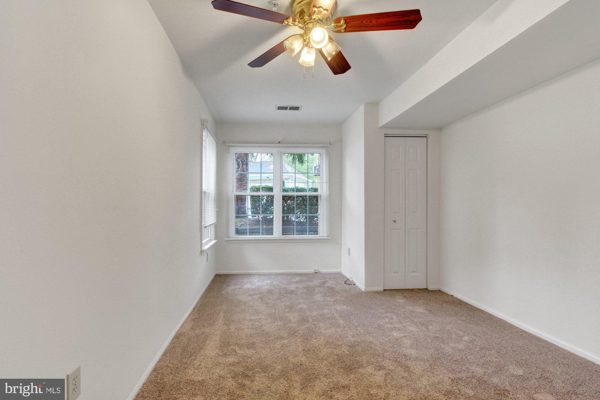 ENGLISH COUNTRY MANOR - Residential