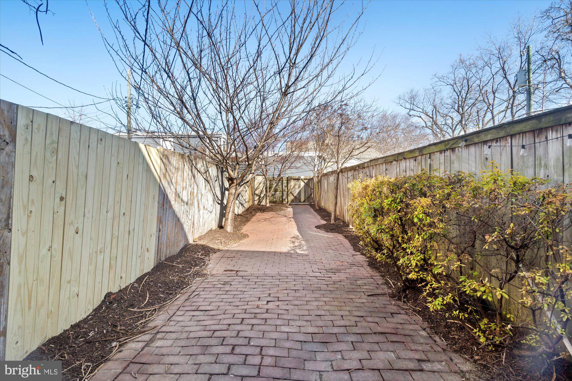 OLD TOWN - Residential