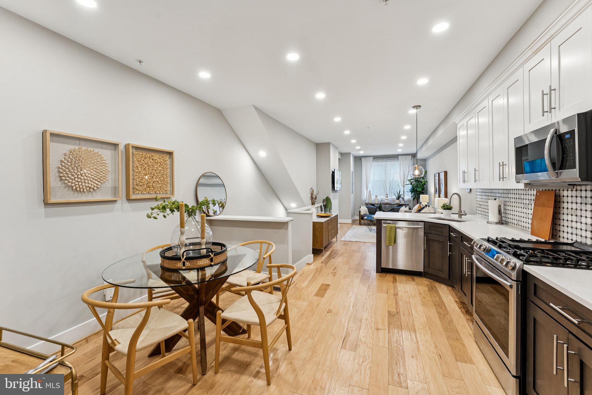 614 I STREET NE 1