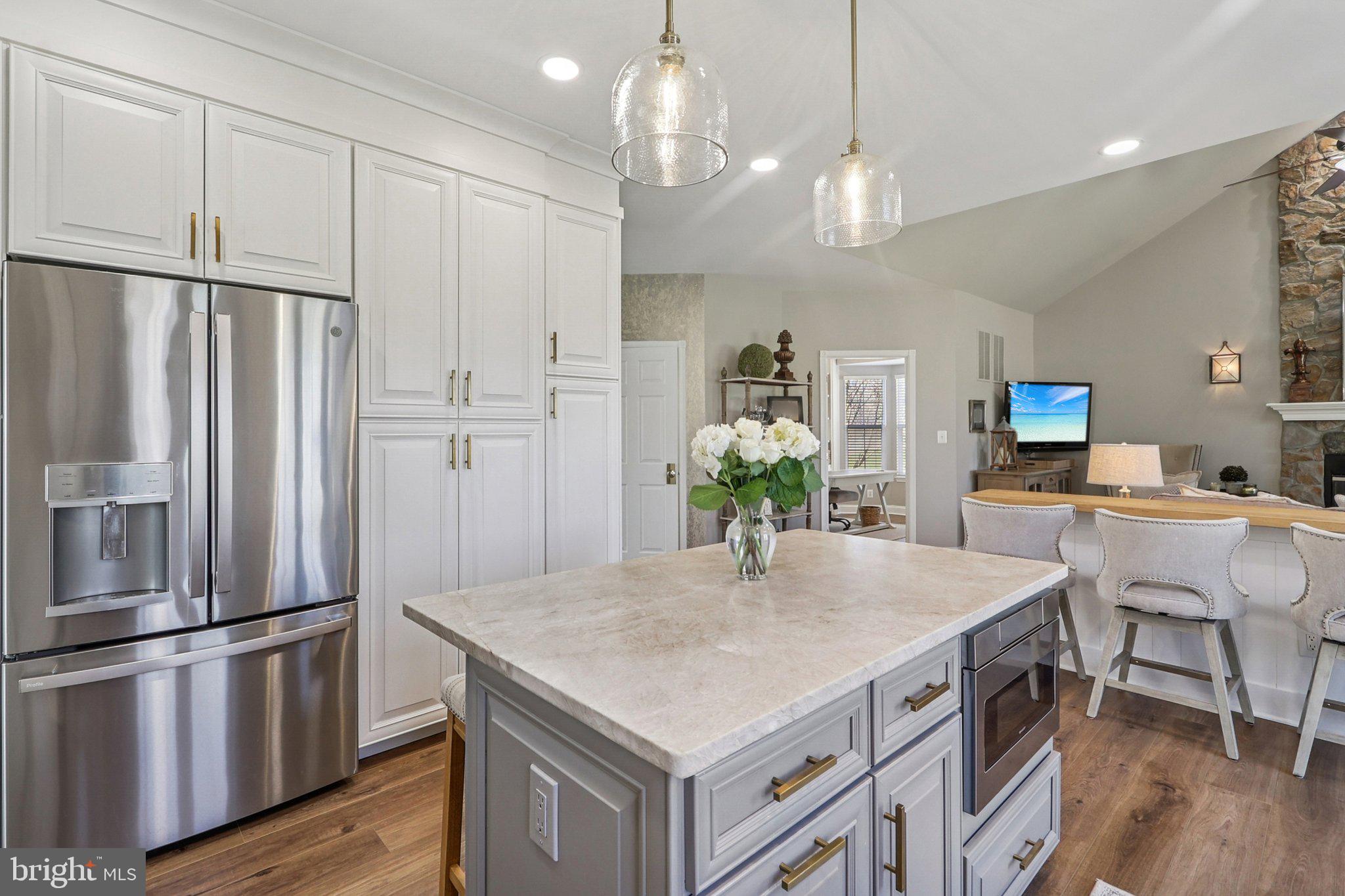 BELMONT COUNTRY CLUB - Residential