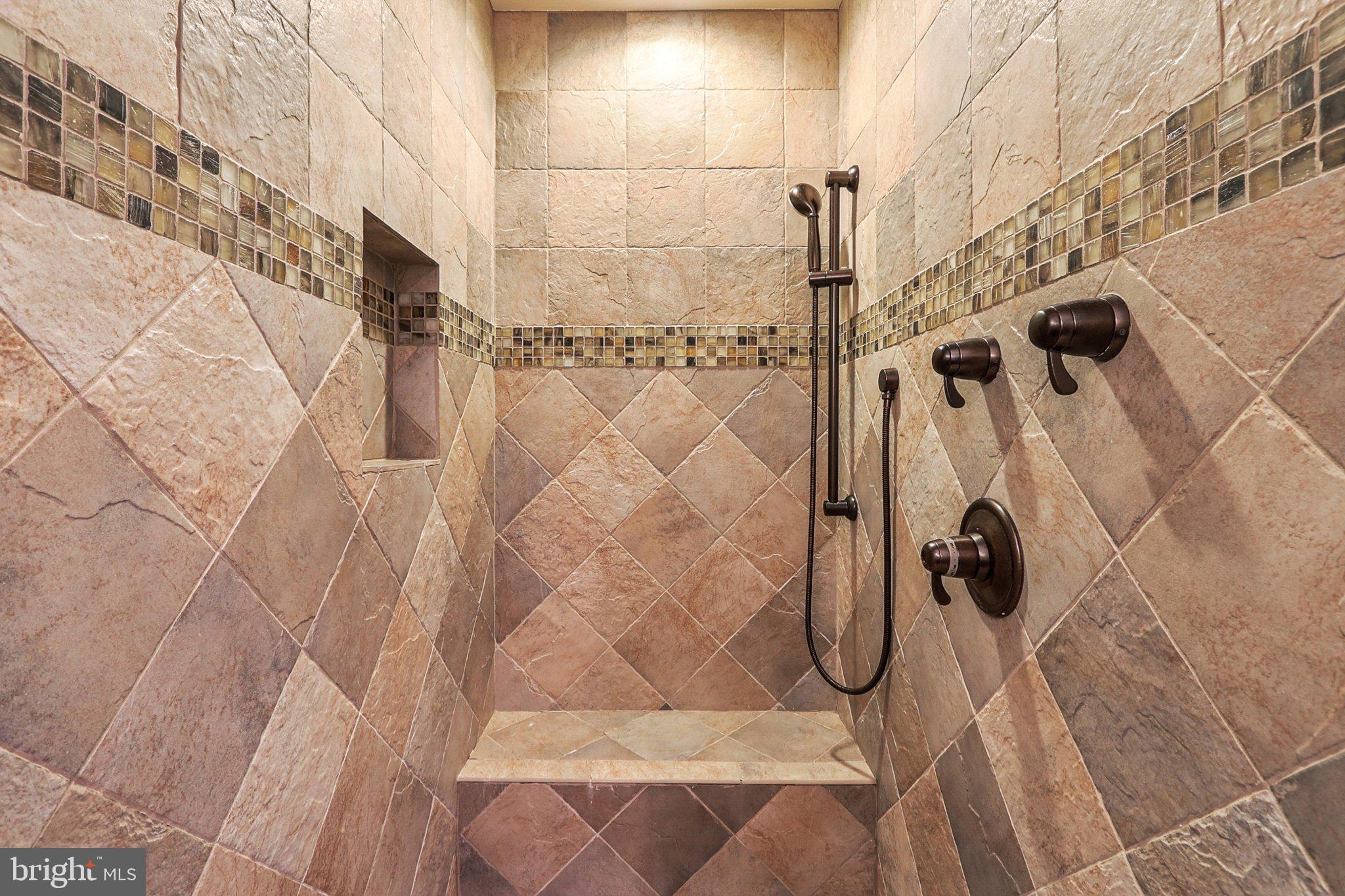 BELMONT COUNTRY CLUB - Residential