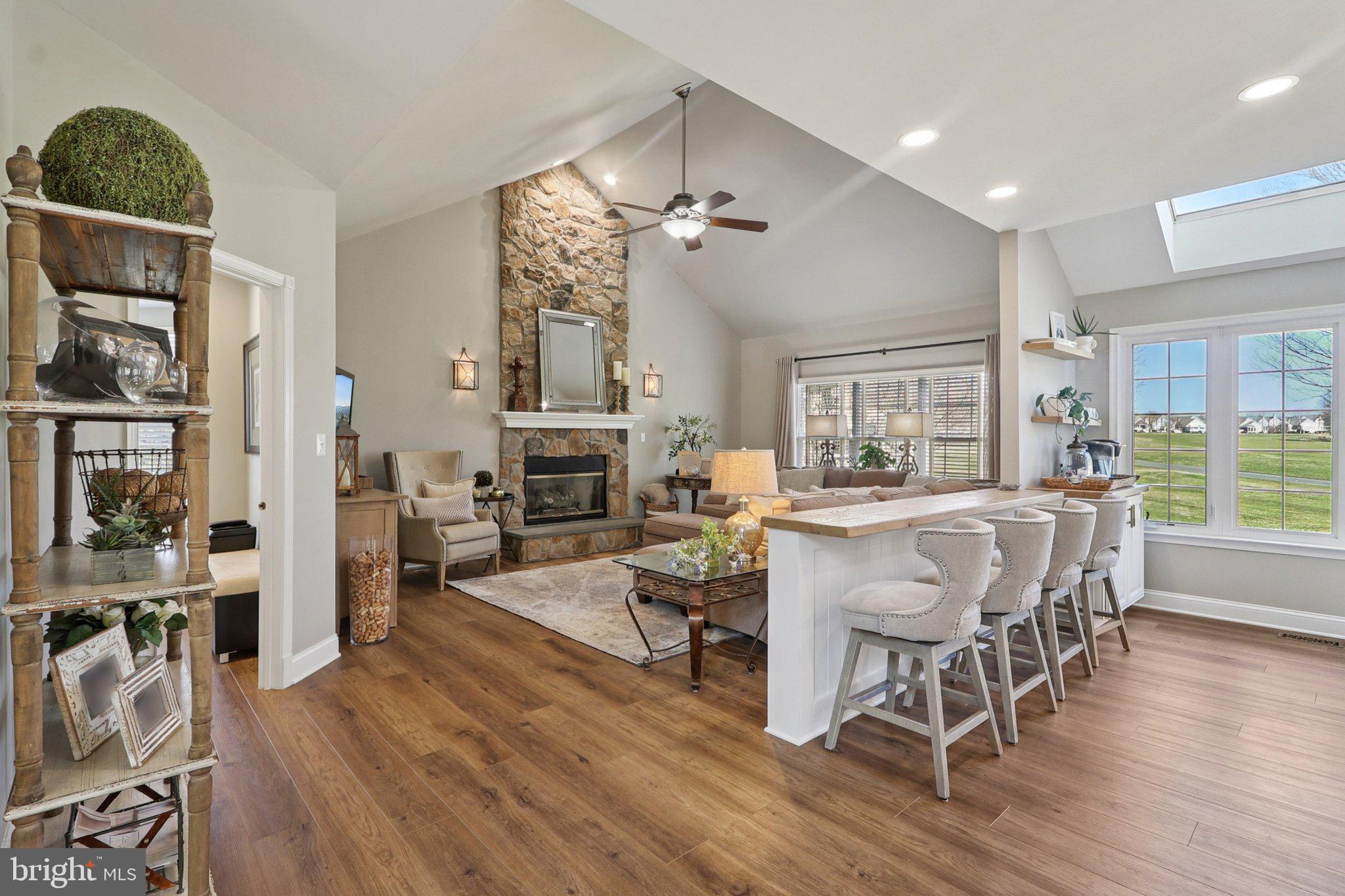 BELMONT COUNTRY CLUB - Residential