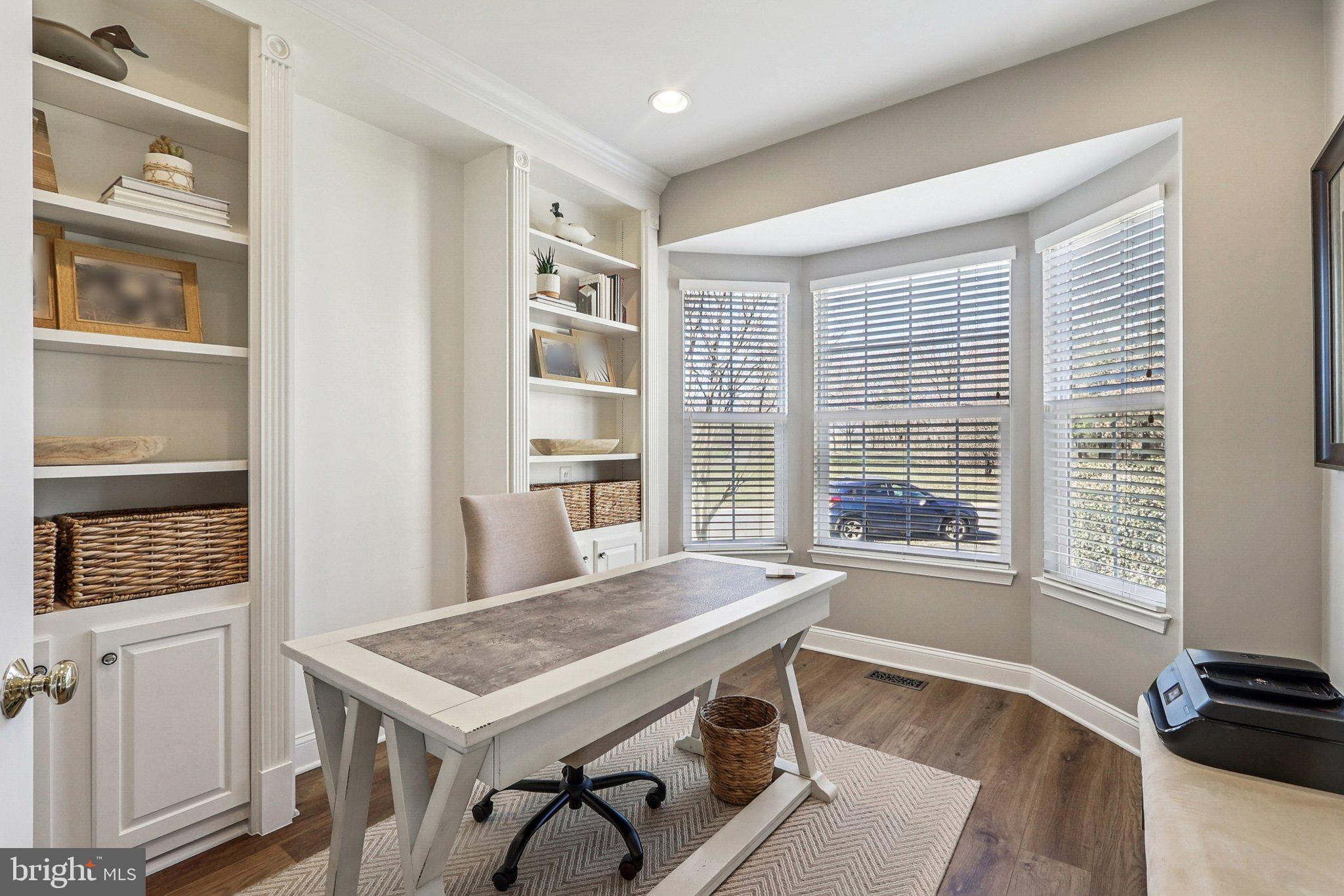 BELMONT COUNTRY CLUB - Residential