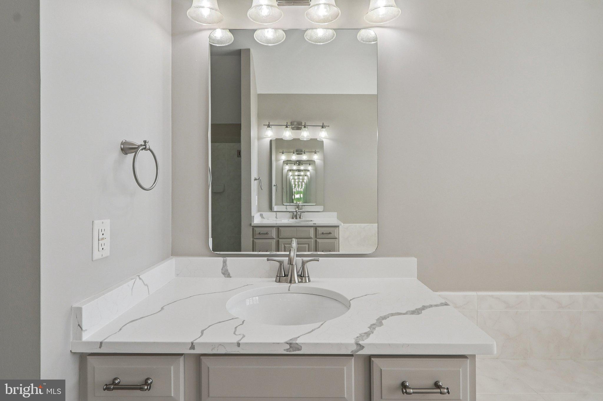 BELMONT COUNTRY CLUB - Residential