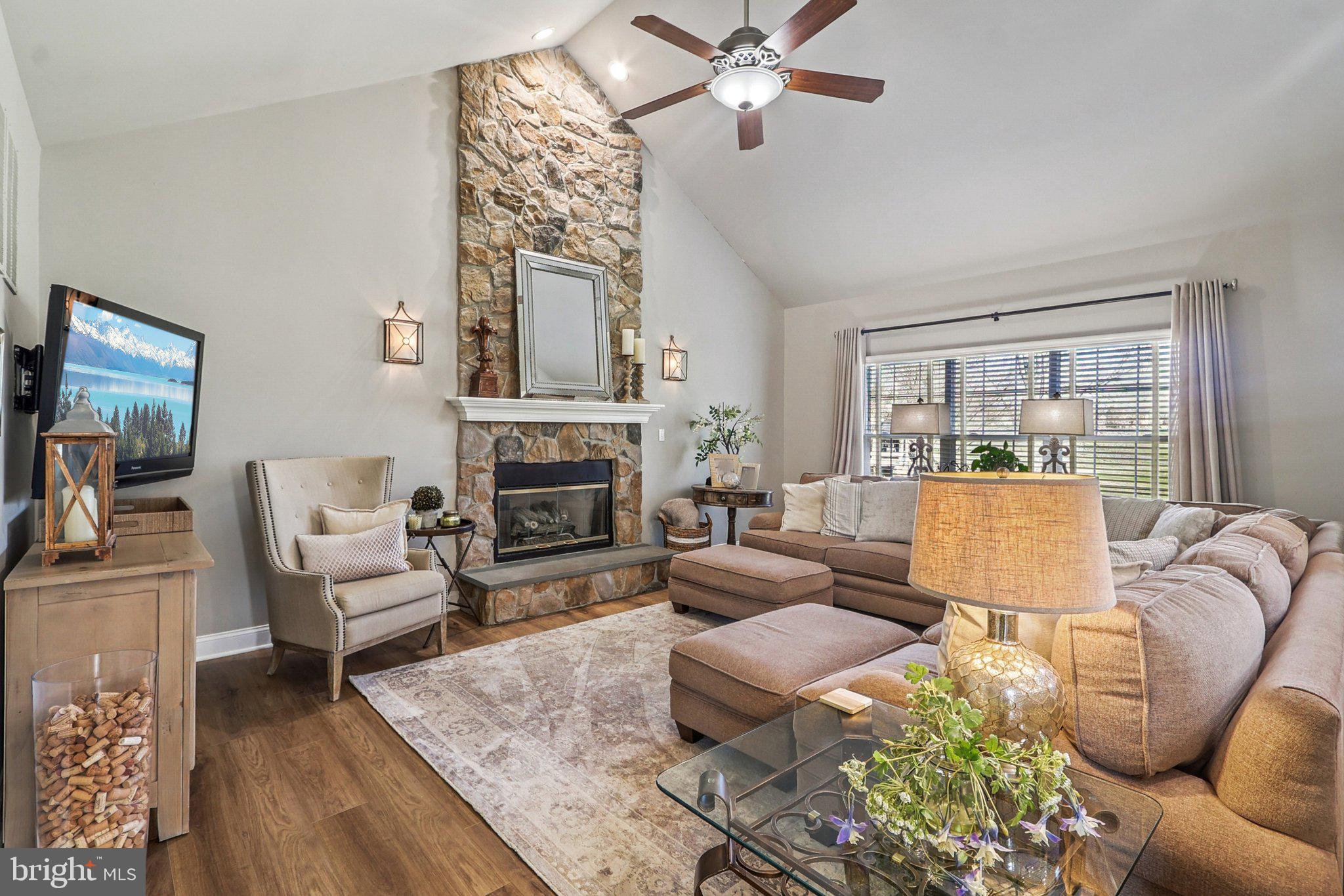 BELMONT COUNTRY CLUB - Residential