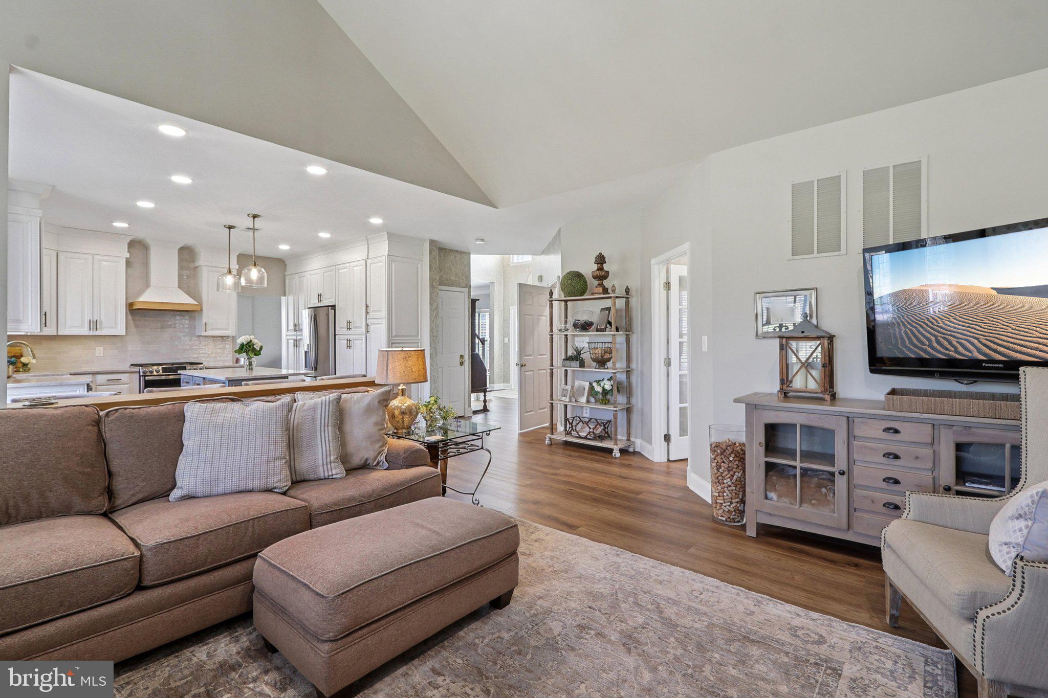 BELMONT COUNTRY CLUB - Residential