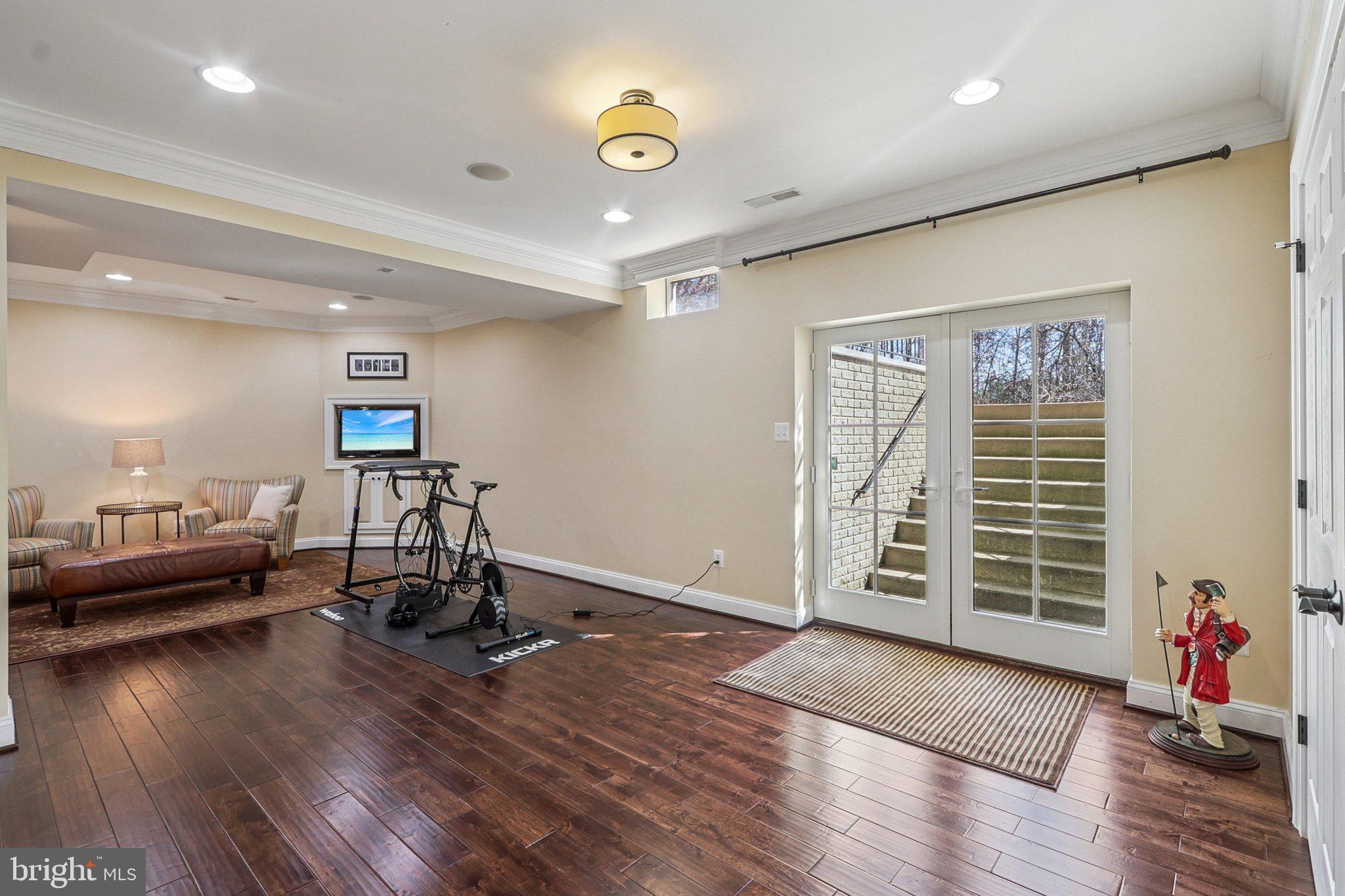 BELMONT COUNTRY CLUB - Residential