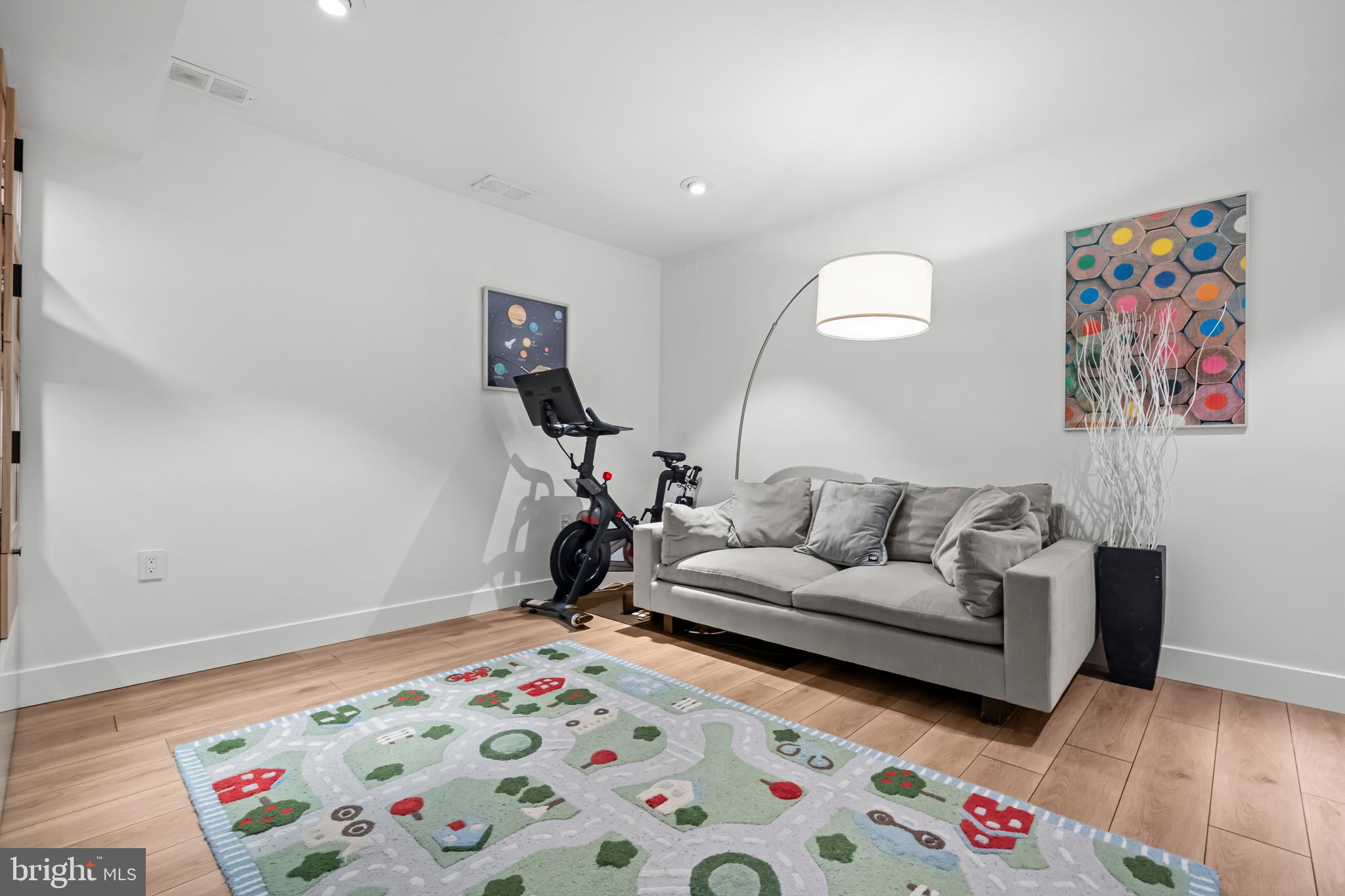 CAMBRIDGE STATION - Residential