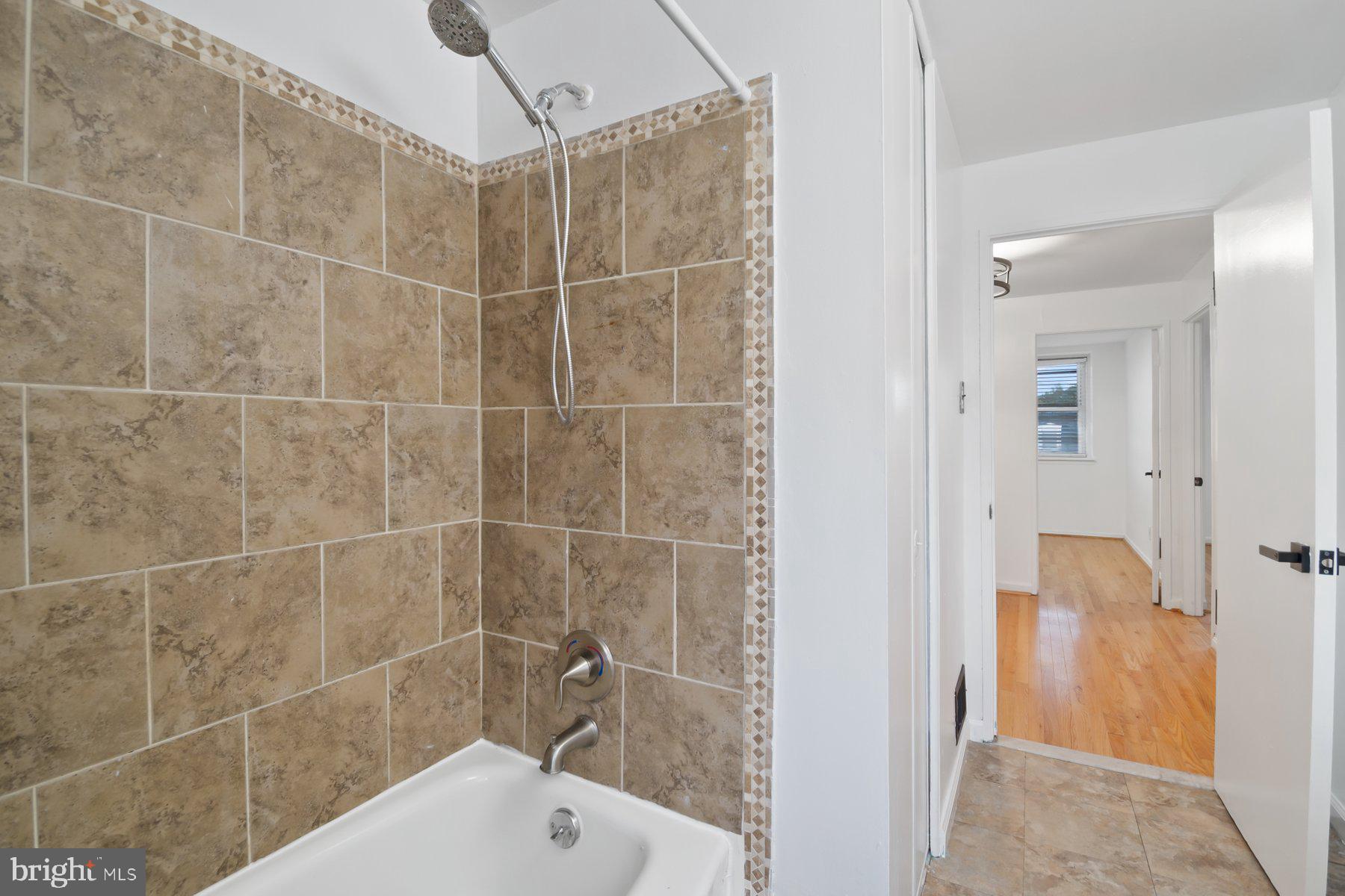 CEDONIA - Residential